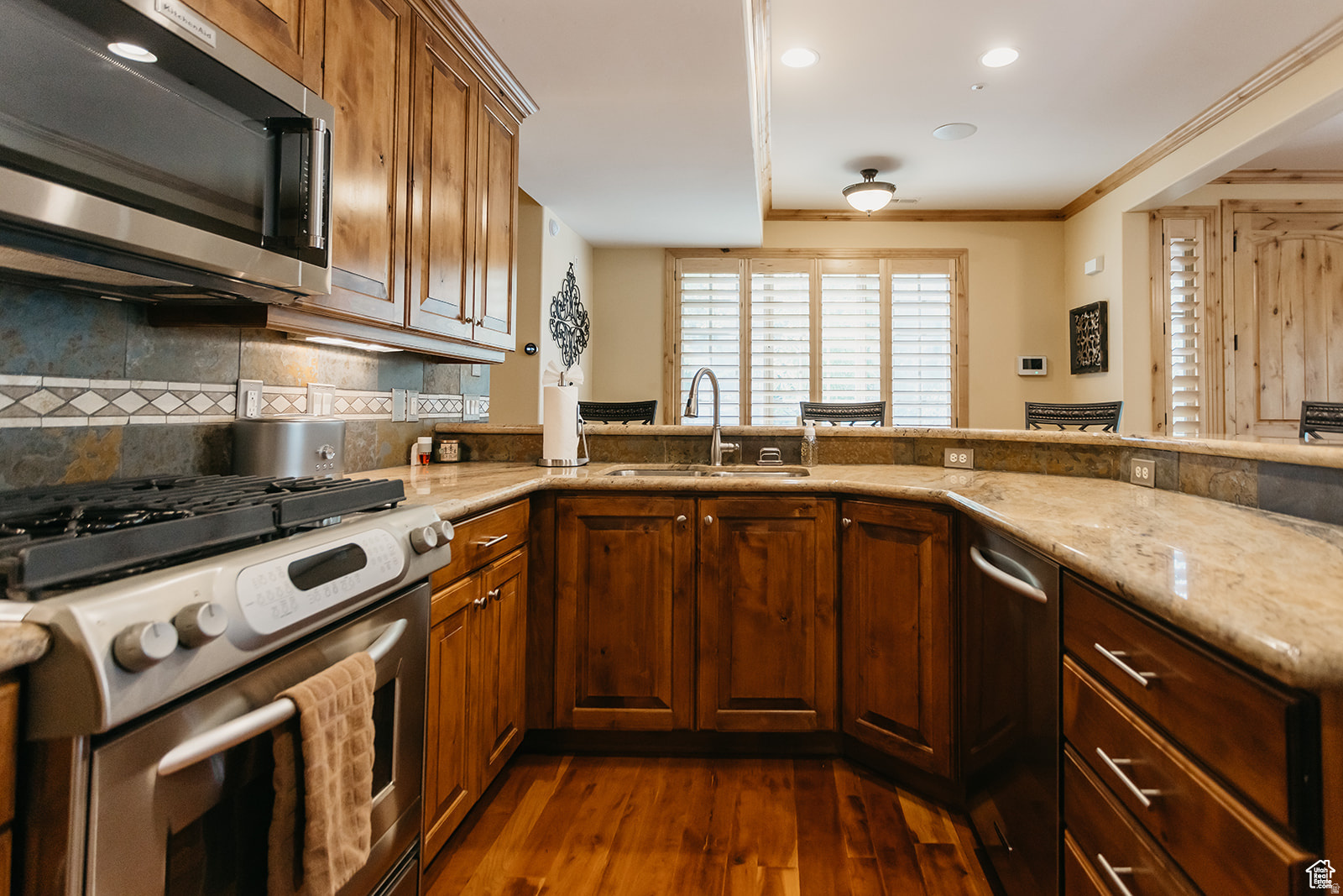 CANYON LINKS - Residential