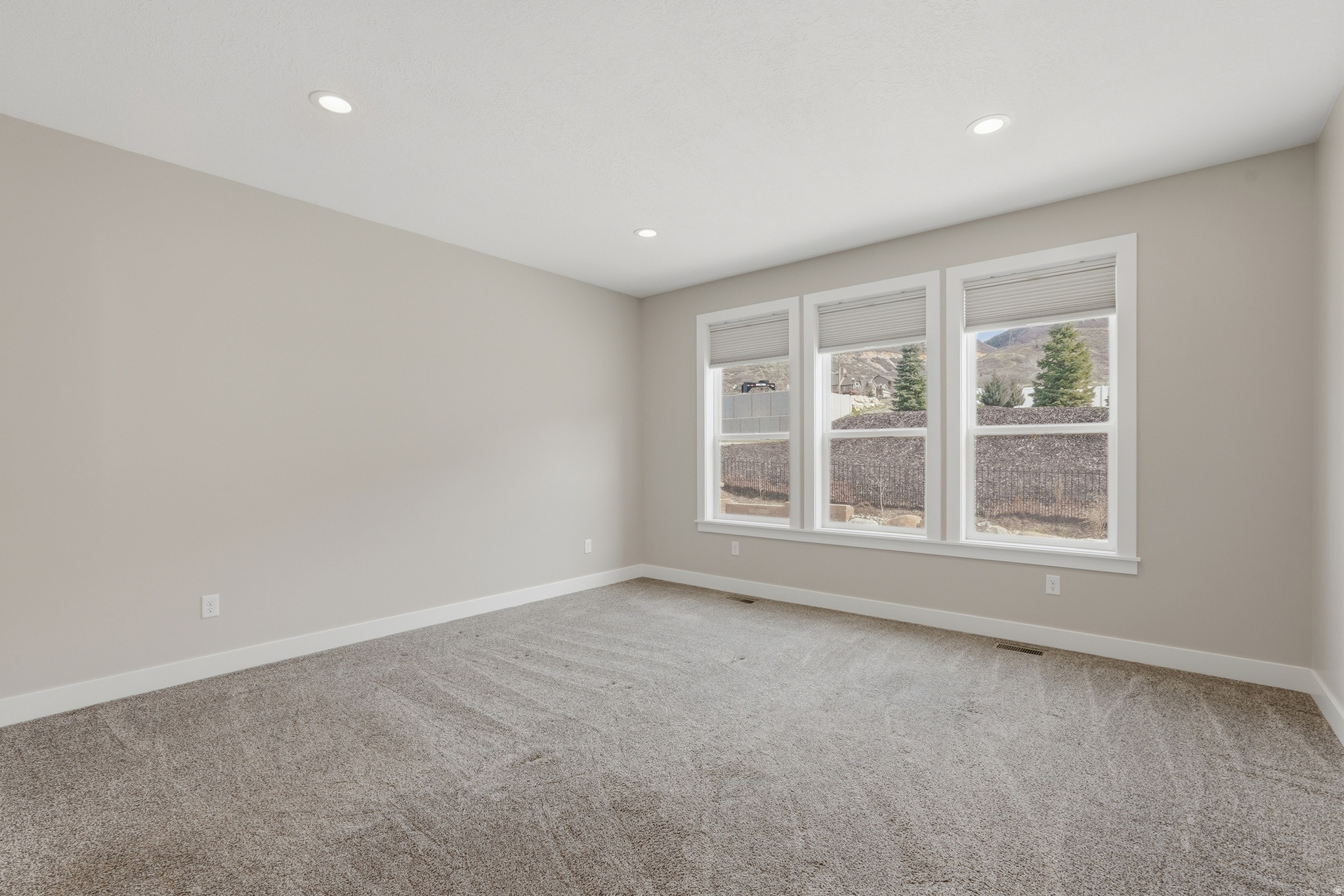 NORTH HAMPTON ESTATE - Residential