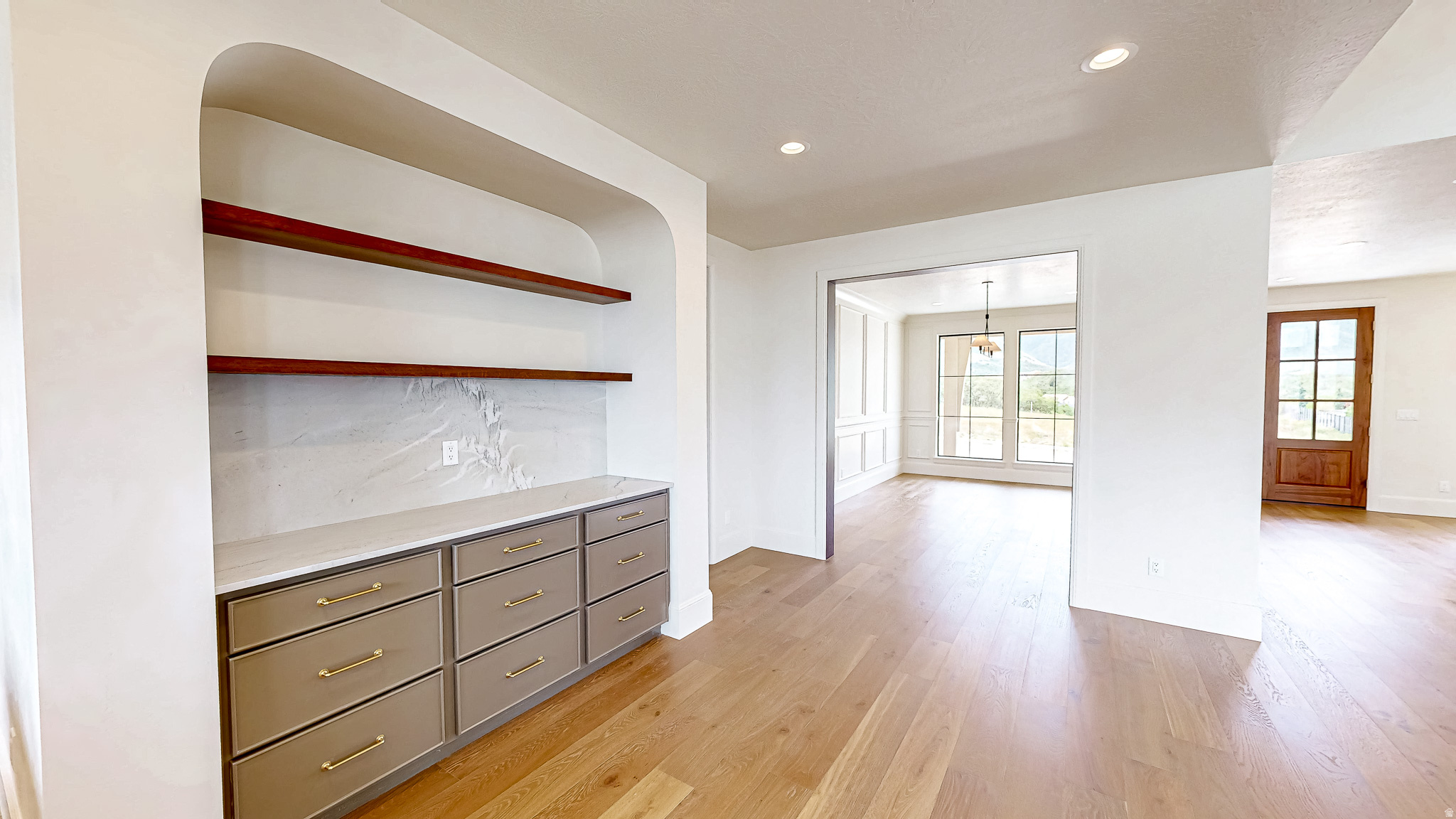 TWIN HOLLOW - Residential