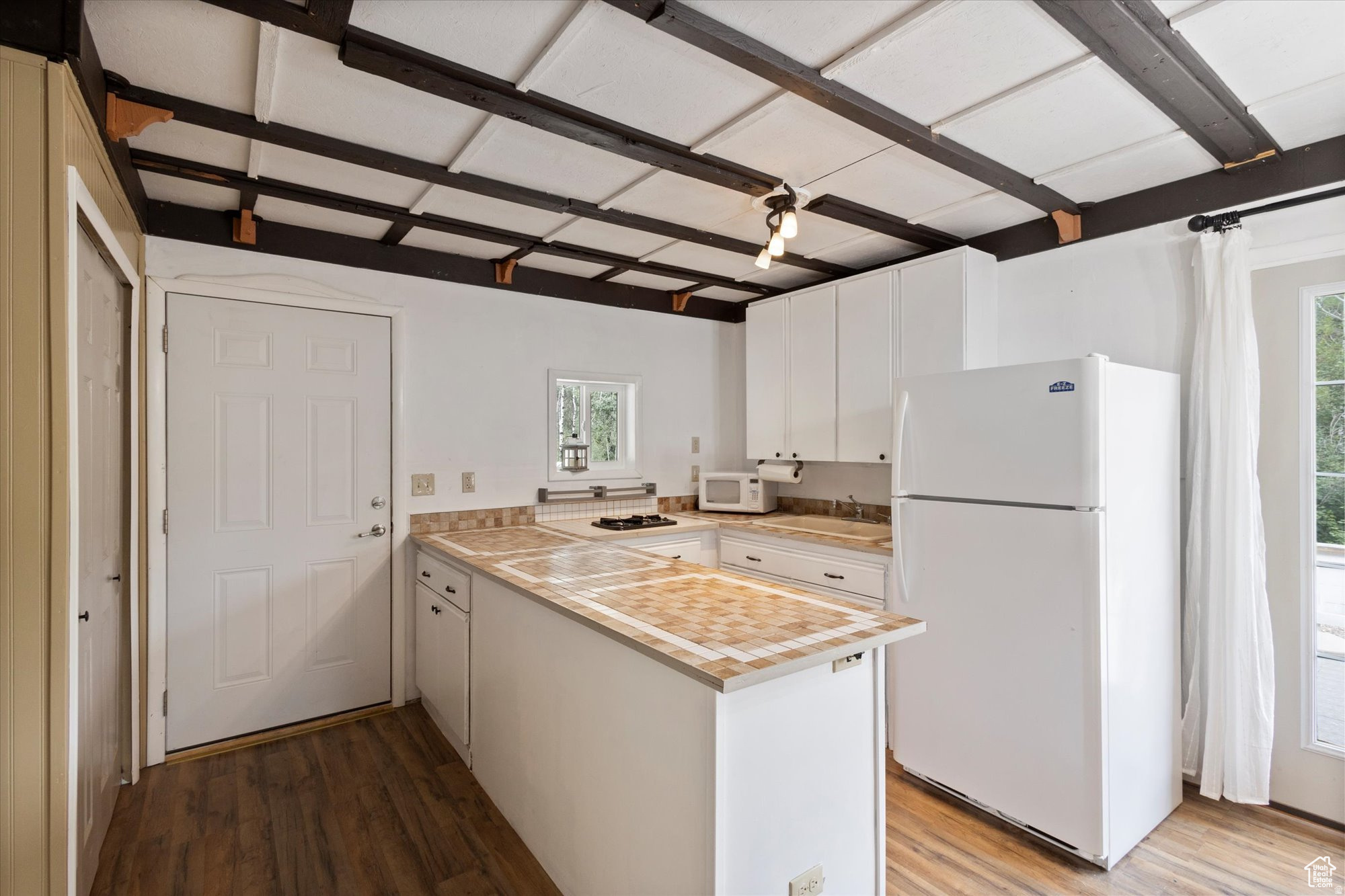 ASPEN HILLS - Residential