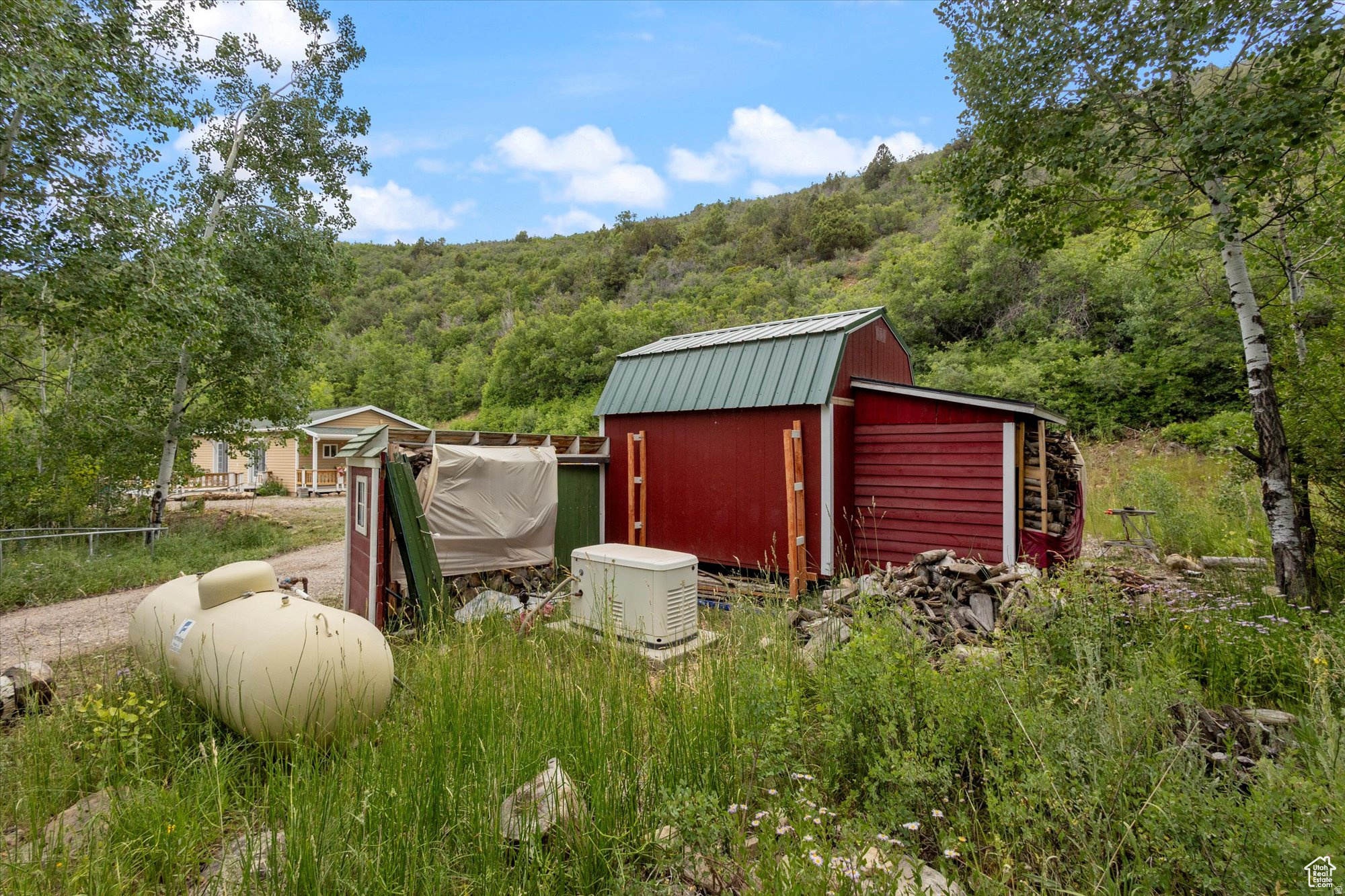 ASPEN HILLS - Residential
