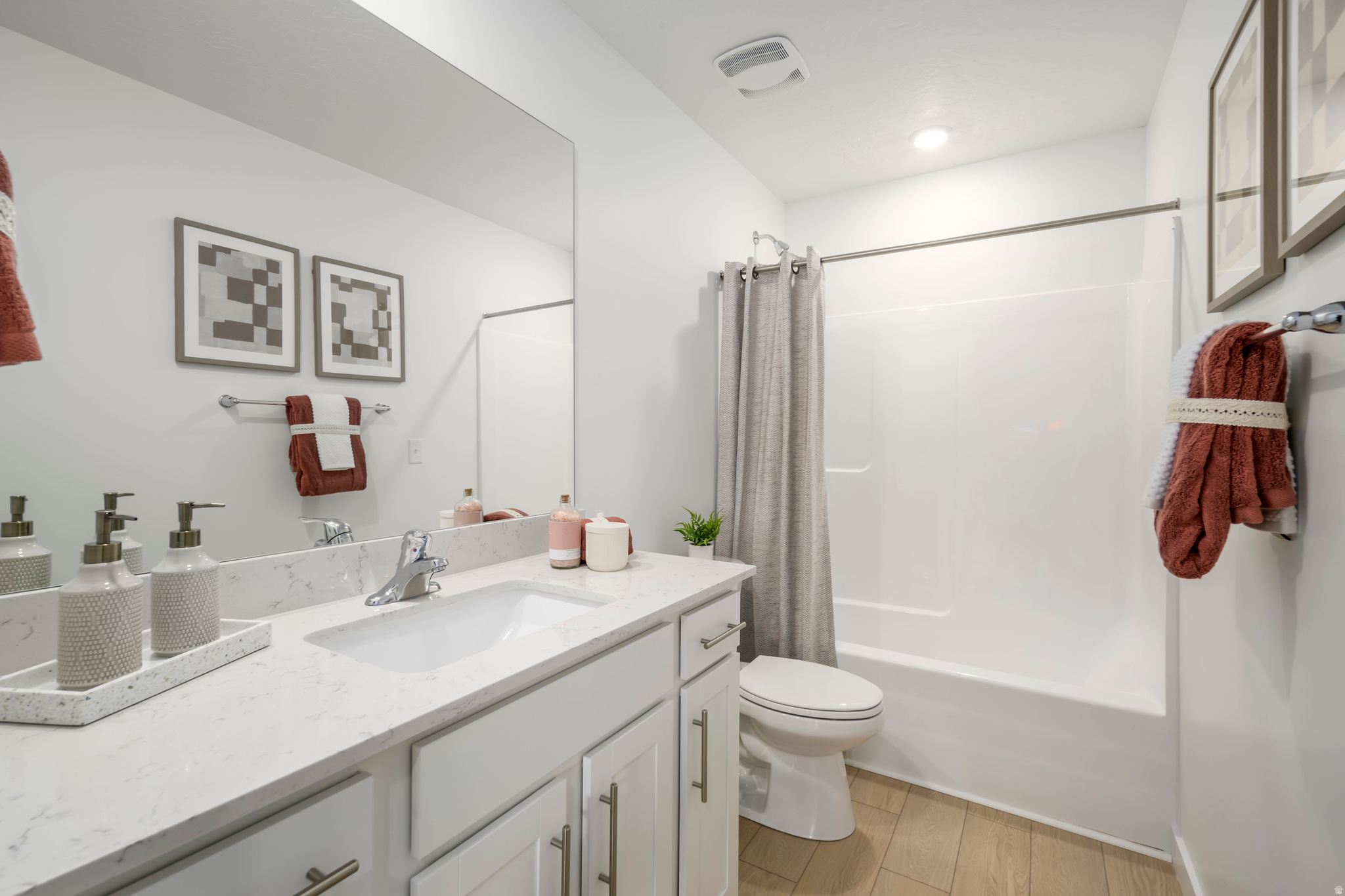 SIENNA HILLS - Residential