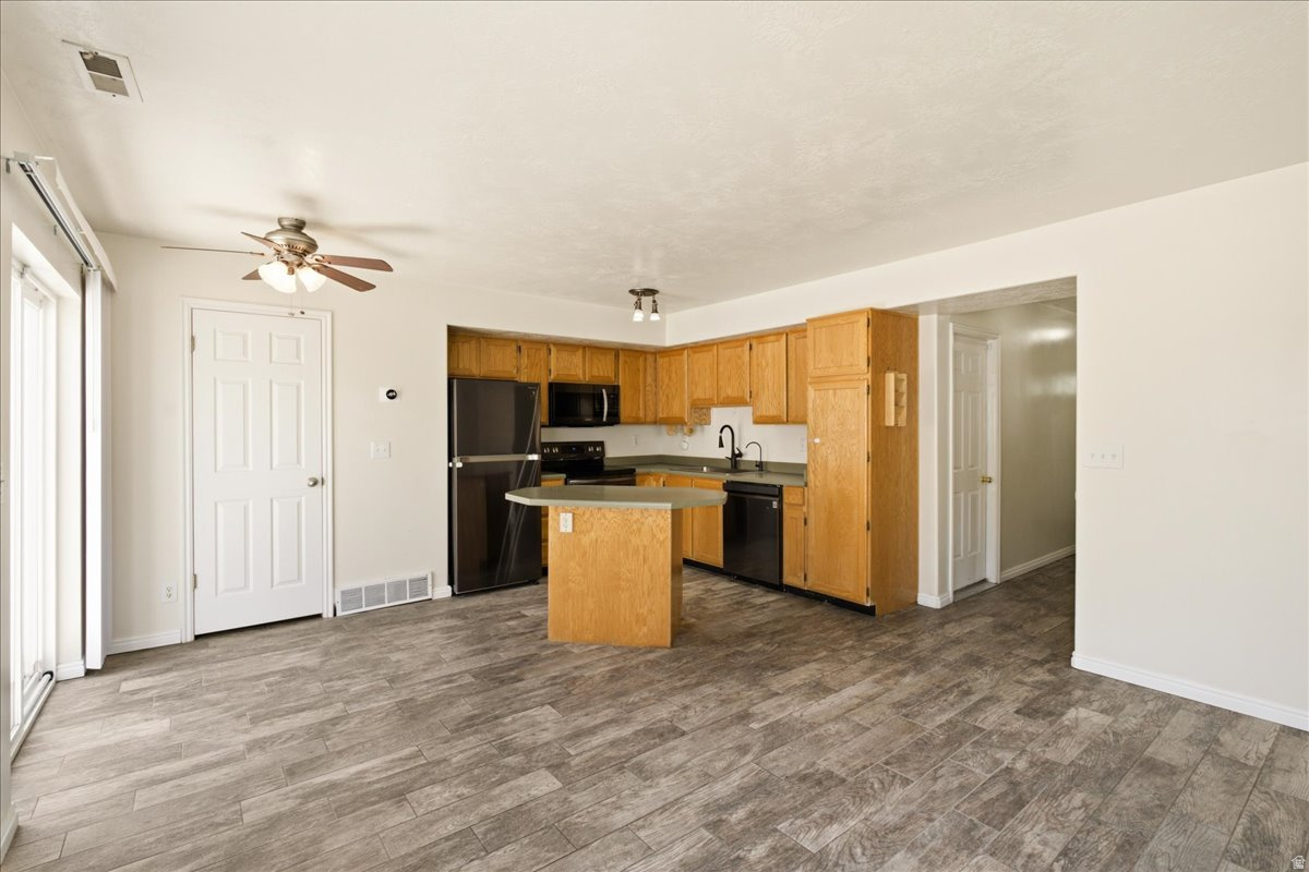 TUSCANY TOWNHOMES PHASE 1 CONDO - Residential