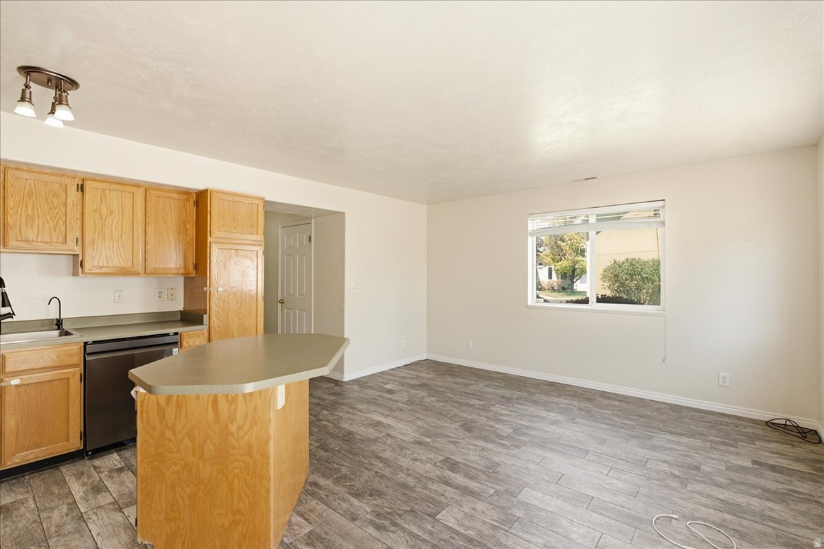 TUSCANY TOWNHOMES PHASE 1 CONDO - Residential