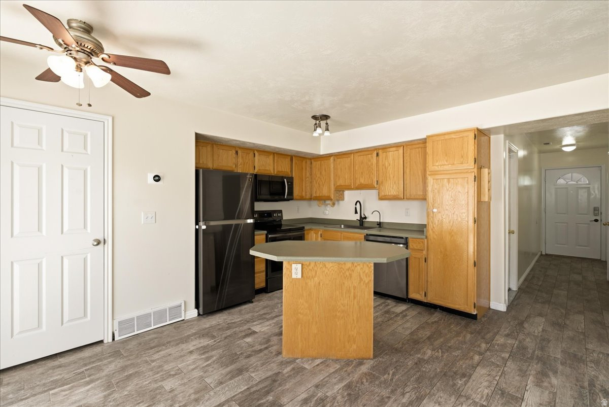 TUSCANY TOWNHOMES PHASE 1 CONDO - Residential