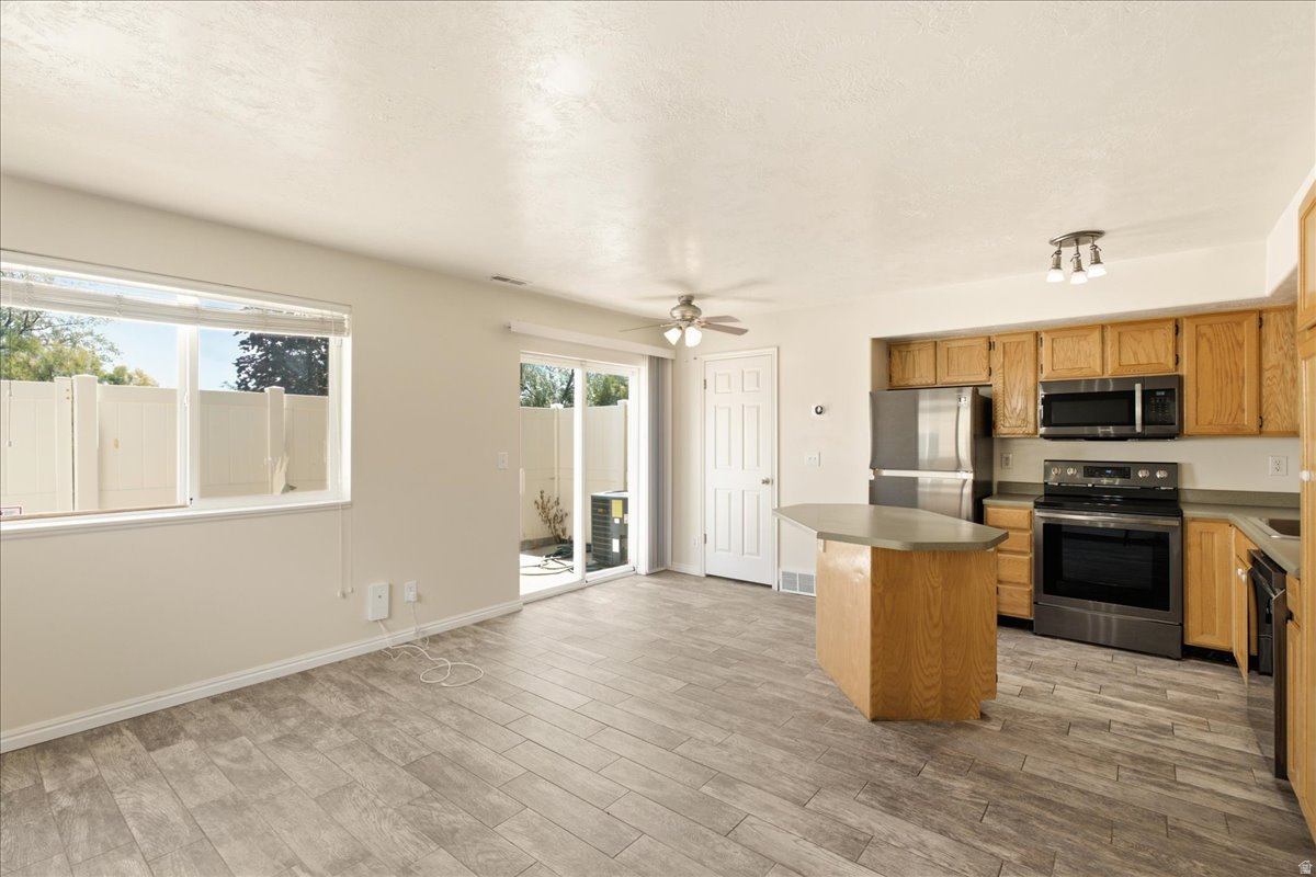 TUSCANY TOWNHOMES PHASE 1 CONDO - Residential