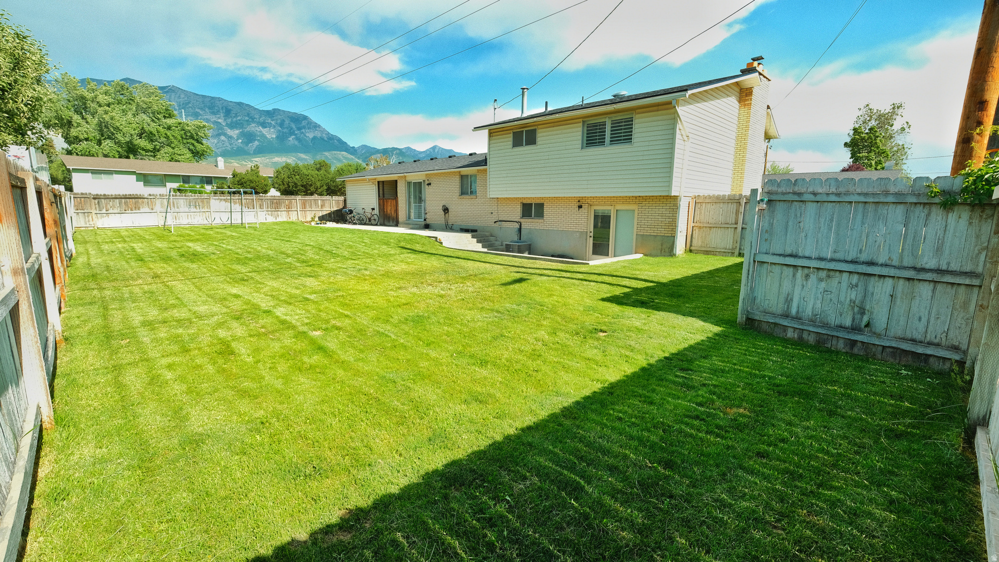 MOUNTAIN GREEN - Residential