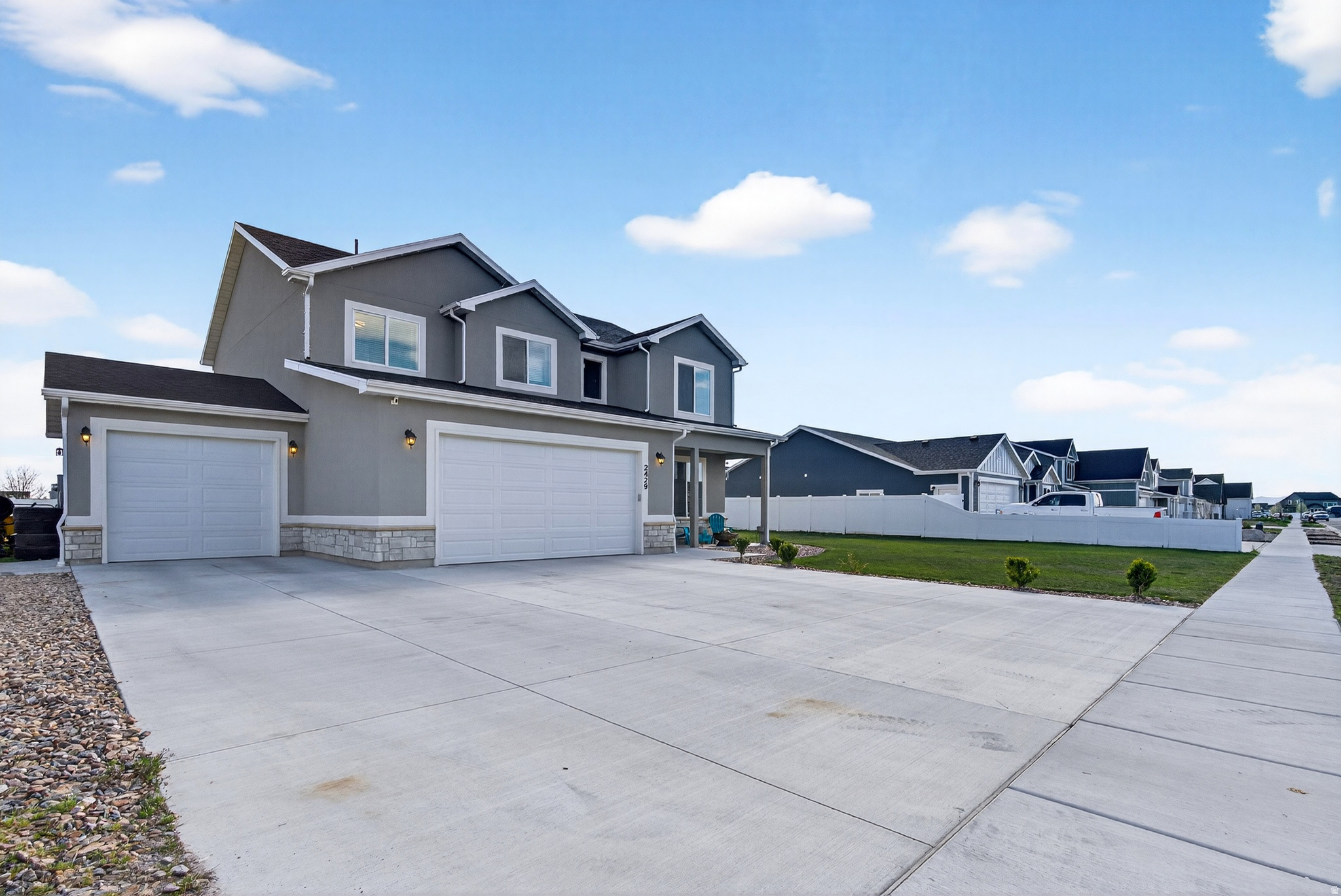 HART ESTATES - Residential