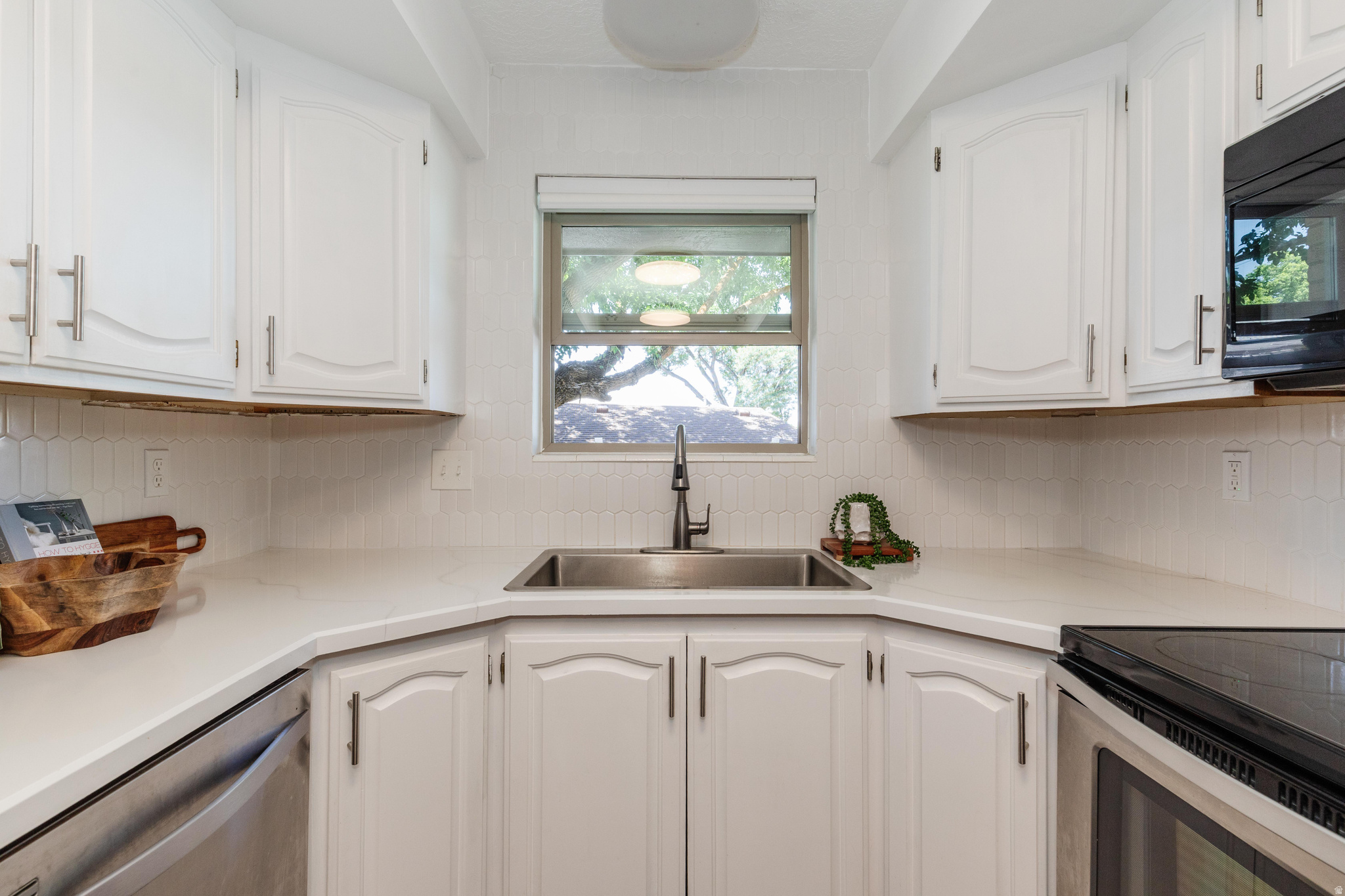 COURTYARD CONDOMINIUMS - Residential