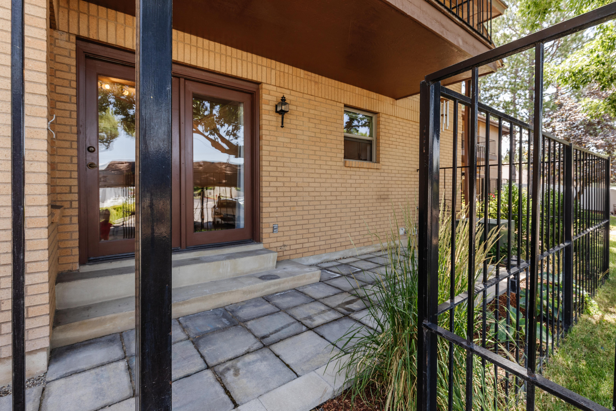 COURTYARD CONDOMINIUMS - Residential