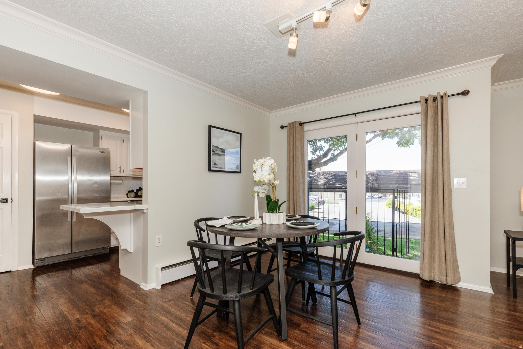 COURTYARD CONDOMINIUMS - Residential