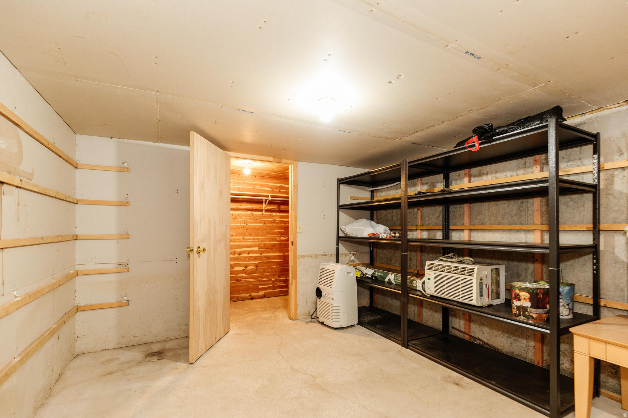 COURTYARD CONDOMINIUMS - Residential