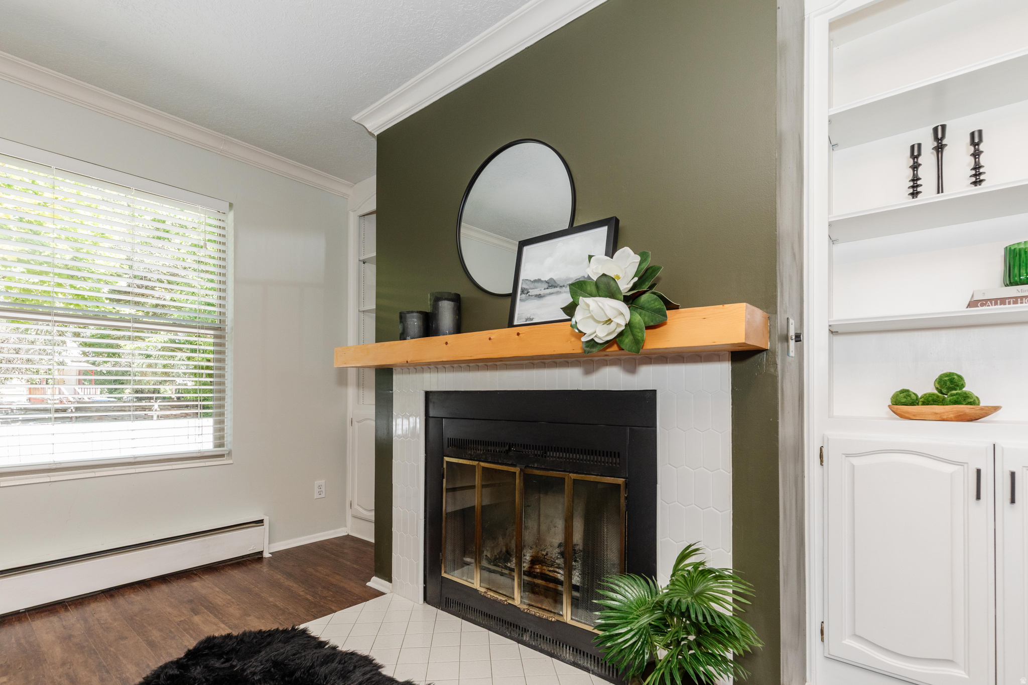 COURTYARD CONDOMINIUMS - Residential