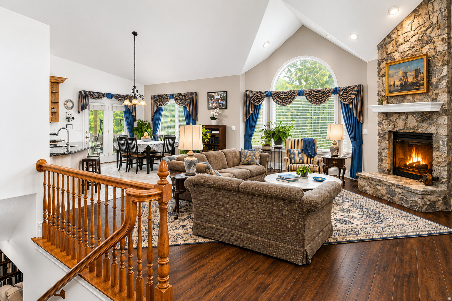 MOUNTAIN RIDGE ESTATES - Residential