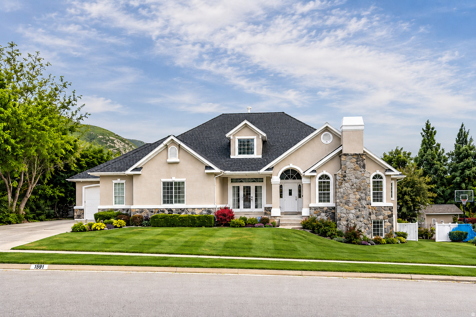 MOUNTAIN RIDGE ESTATES - Residential