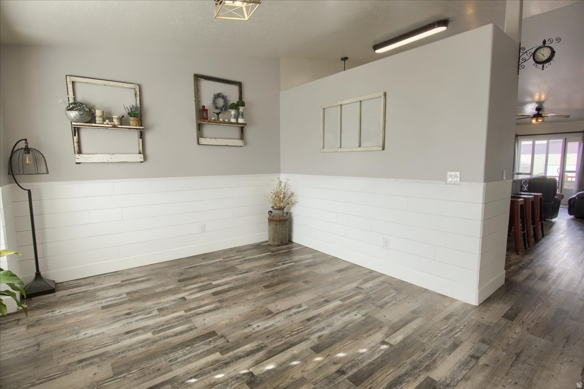MAYFIELD ESTATES - Residential