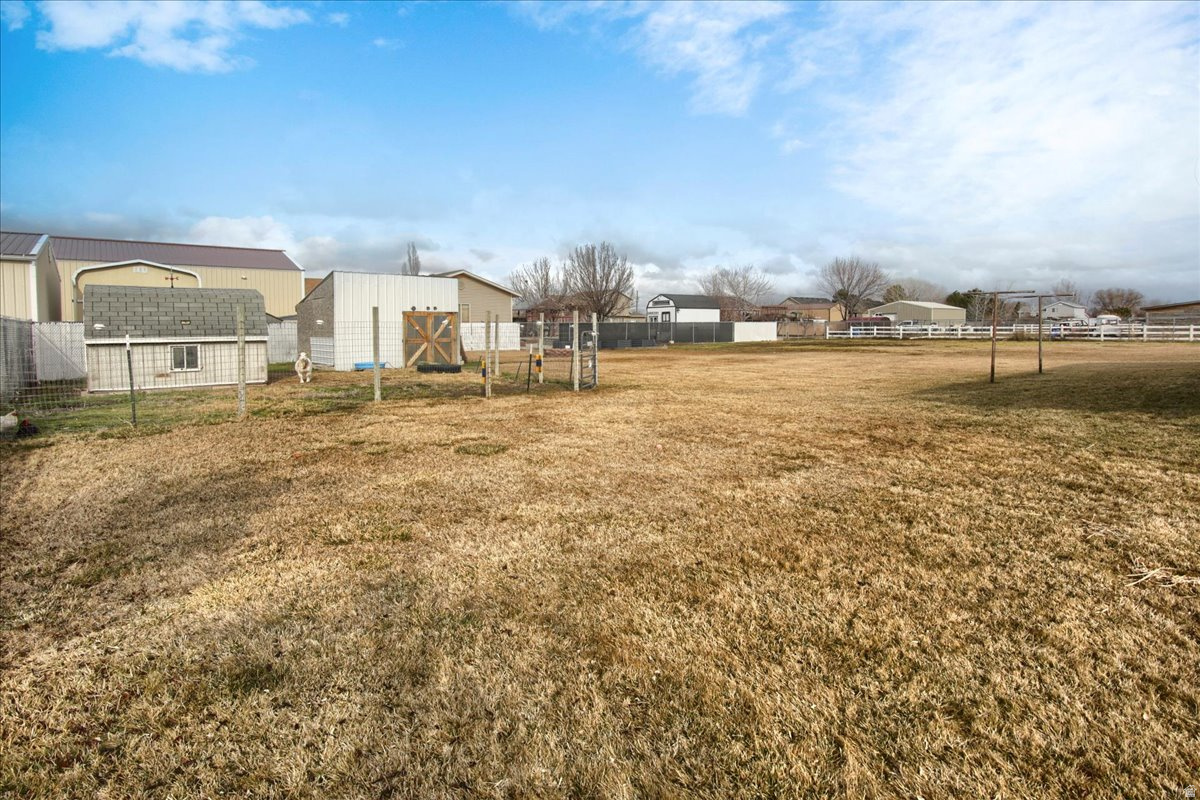MAYFIELD ESTATES - Residential