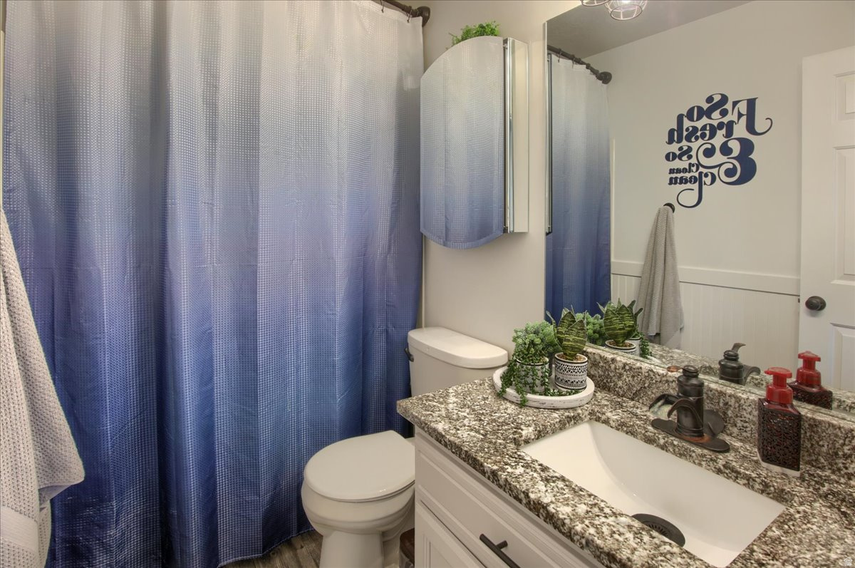 MAYFIELD ESTATES - Residential
