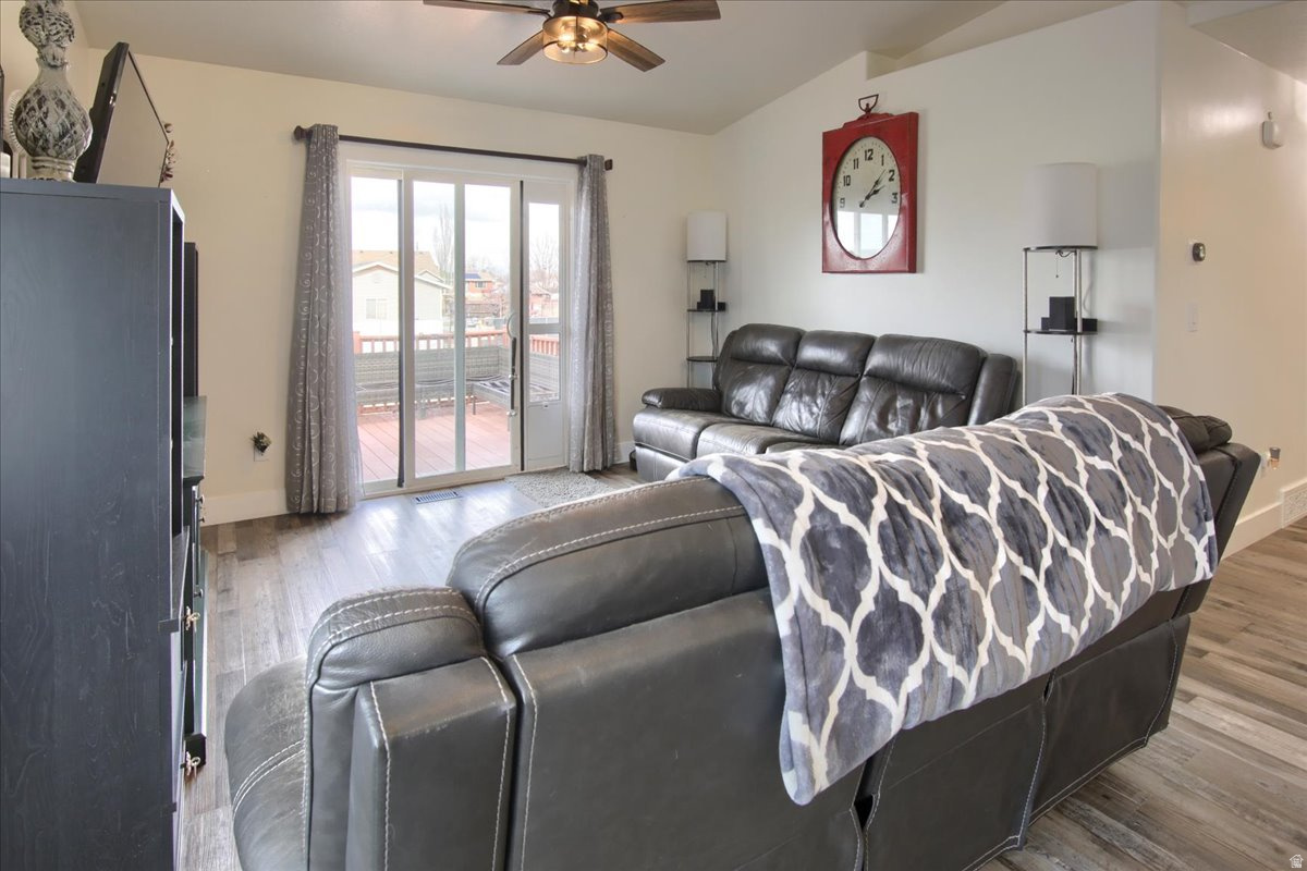 MAYFIELD ESTATES - Residential