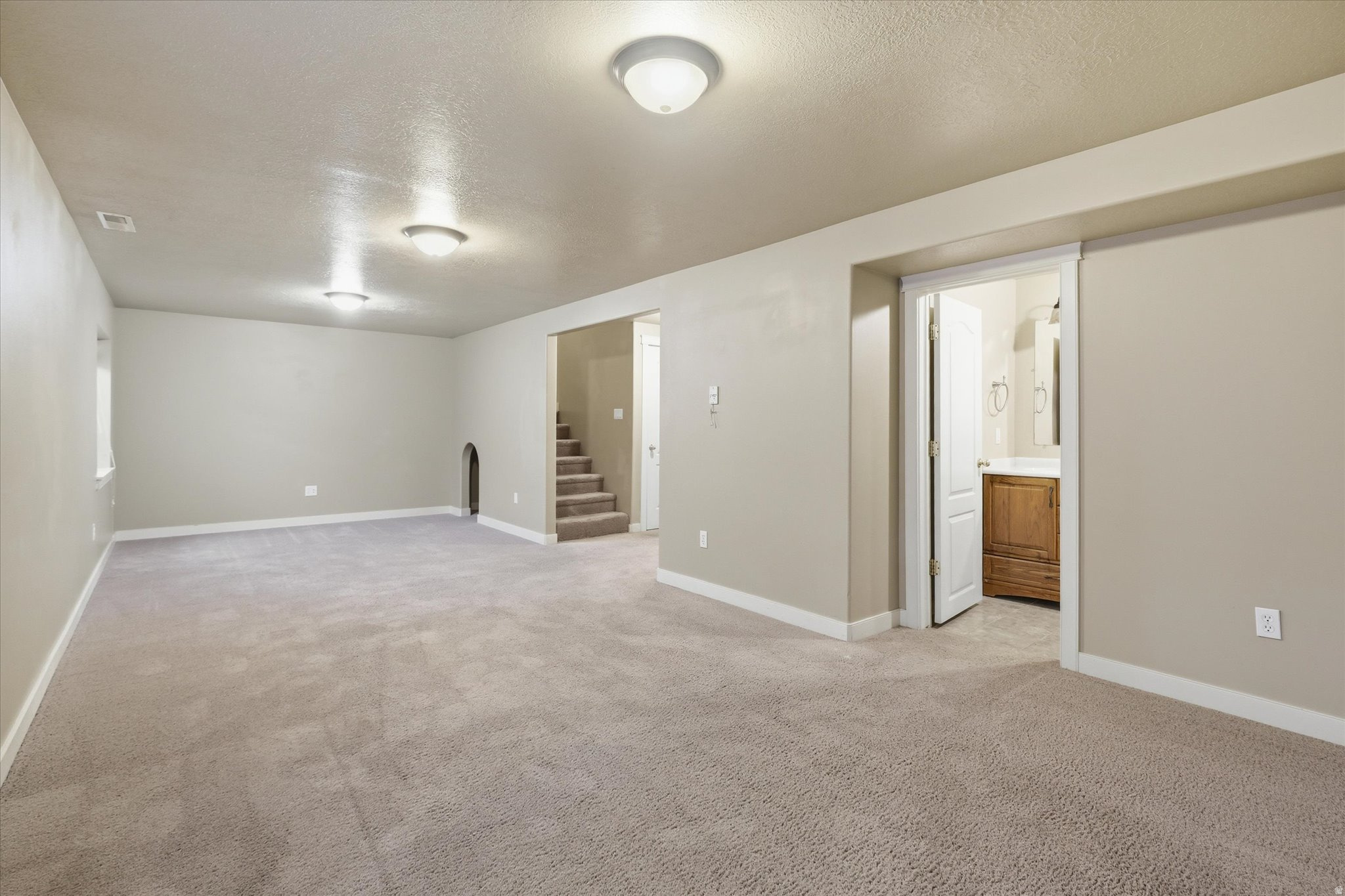 LEXINGTON VILLAGE - Residential
