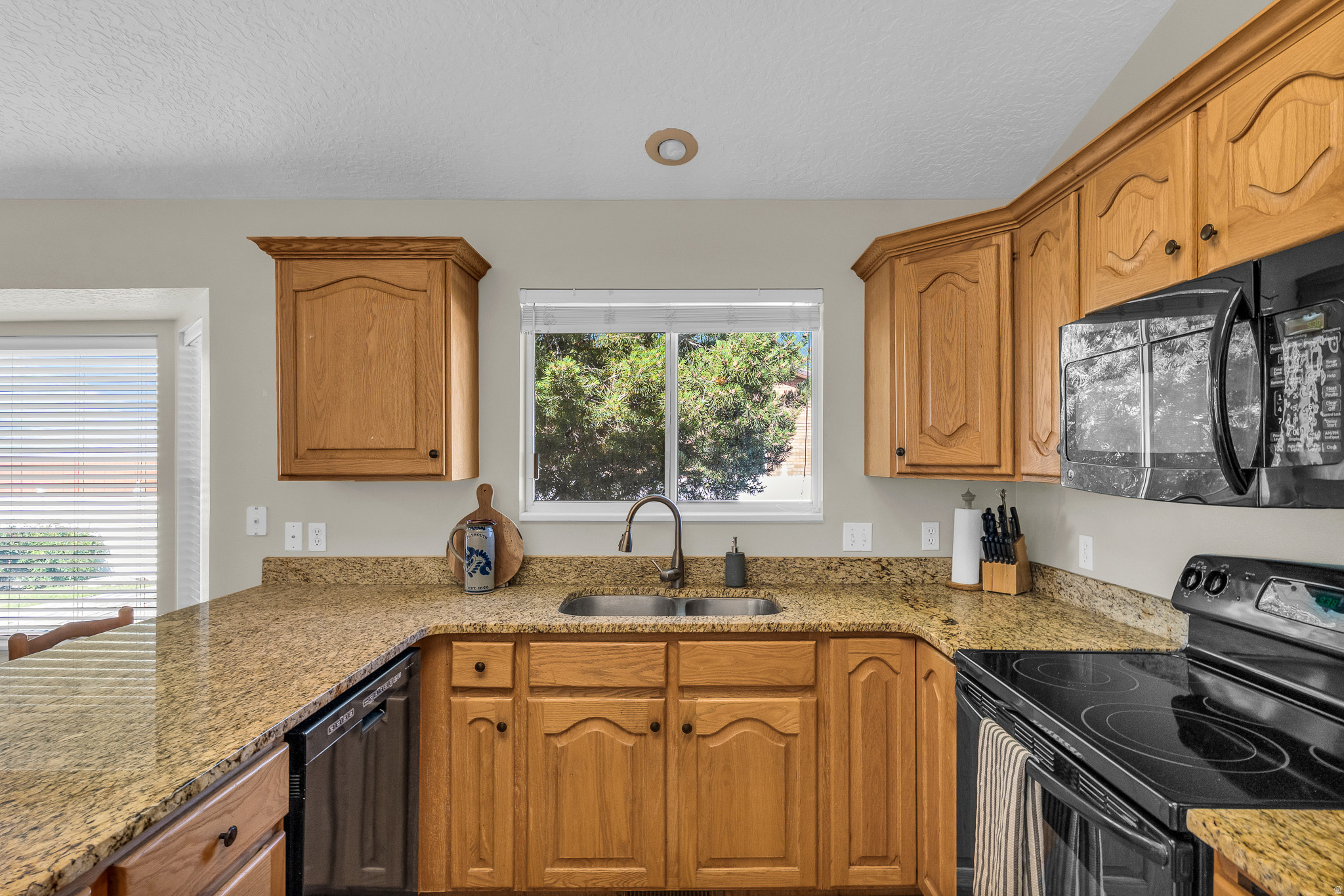 AMENDED LAKE TERRACE - Residential