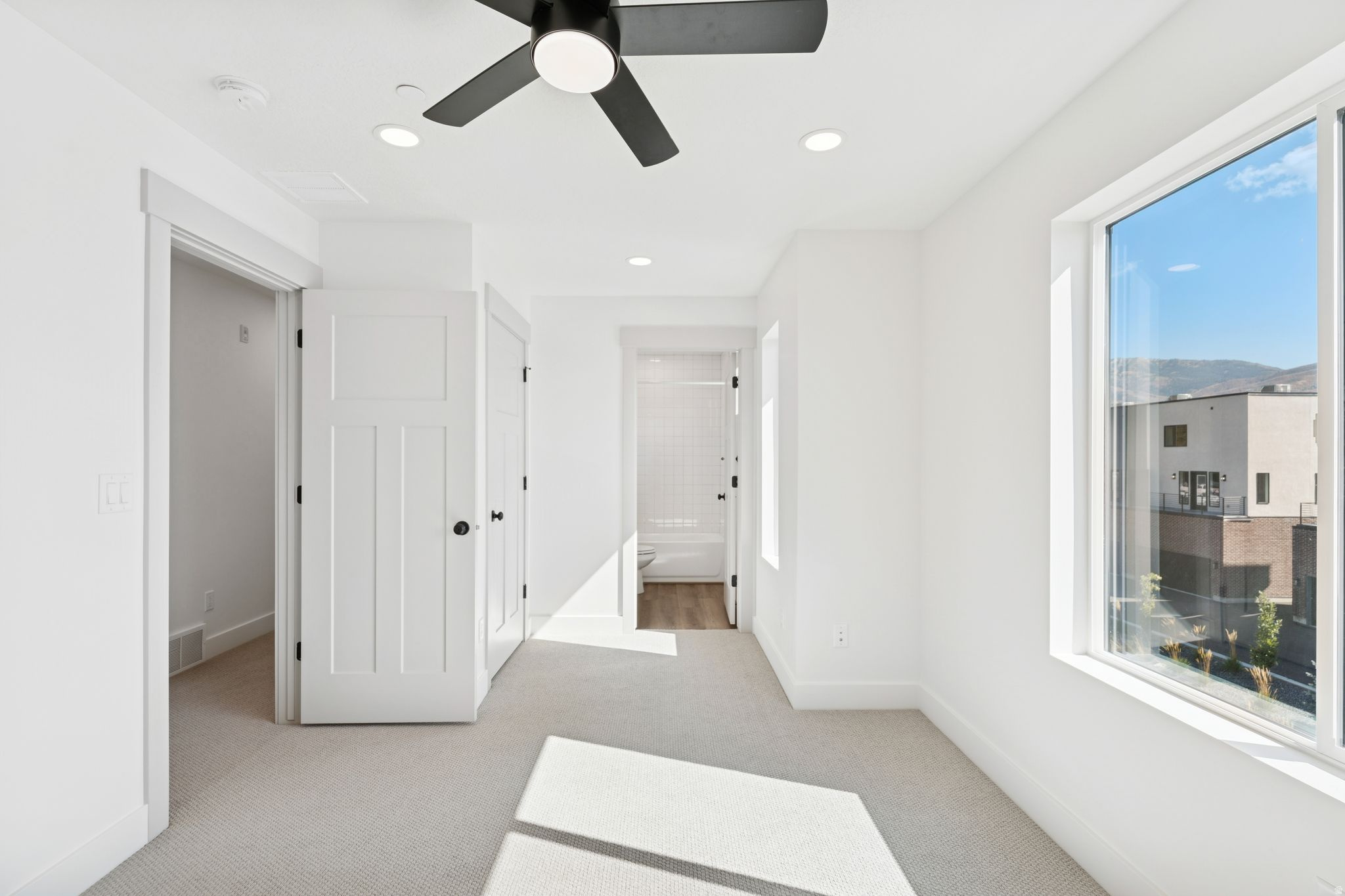 THE BROOKS ON MAIN - Residential