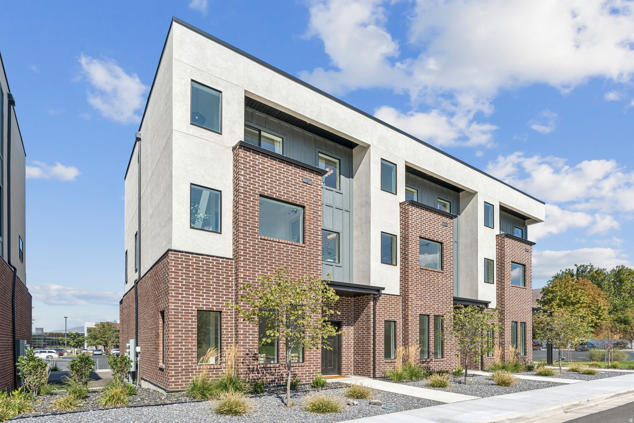 THE BROOKS ON MAIN - Residential