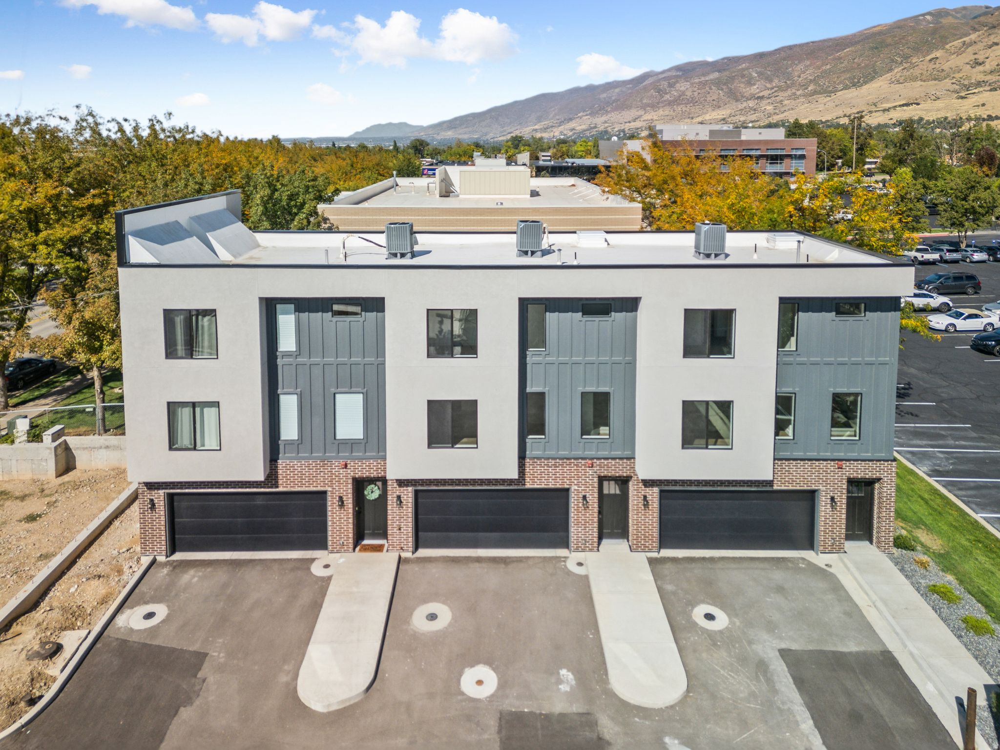 THE BROOKS ON MAIN - Residential