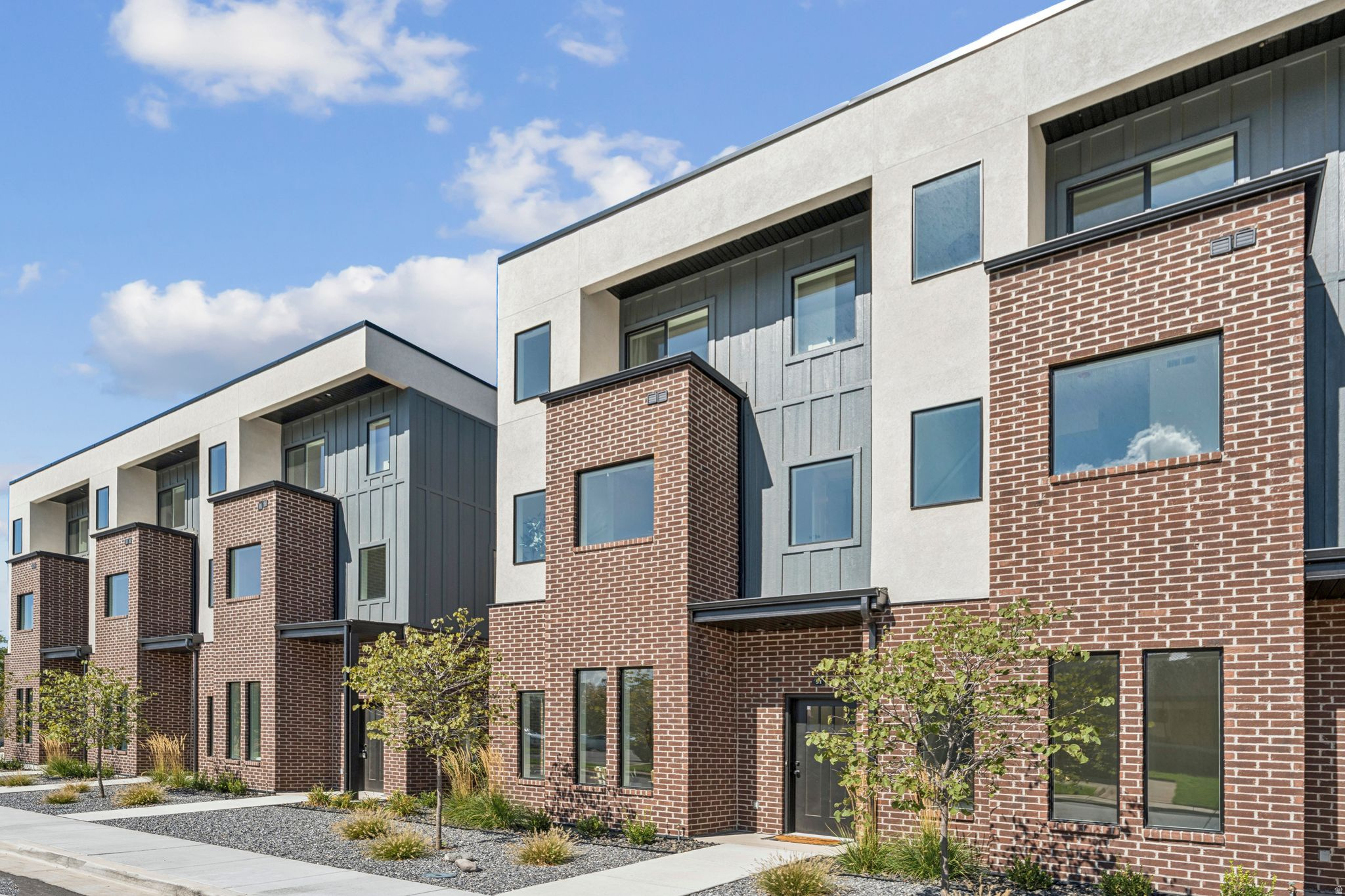 THE BROOKS ON MAIN - Residential