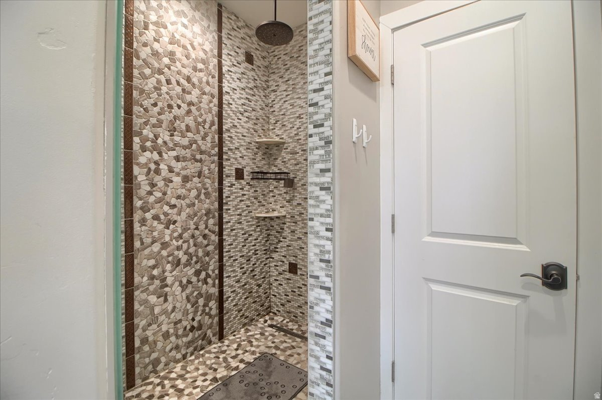 BELL CANYON ACRES - Residential