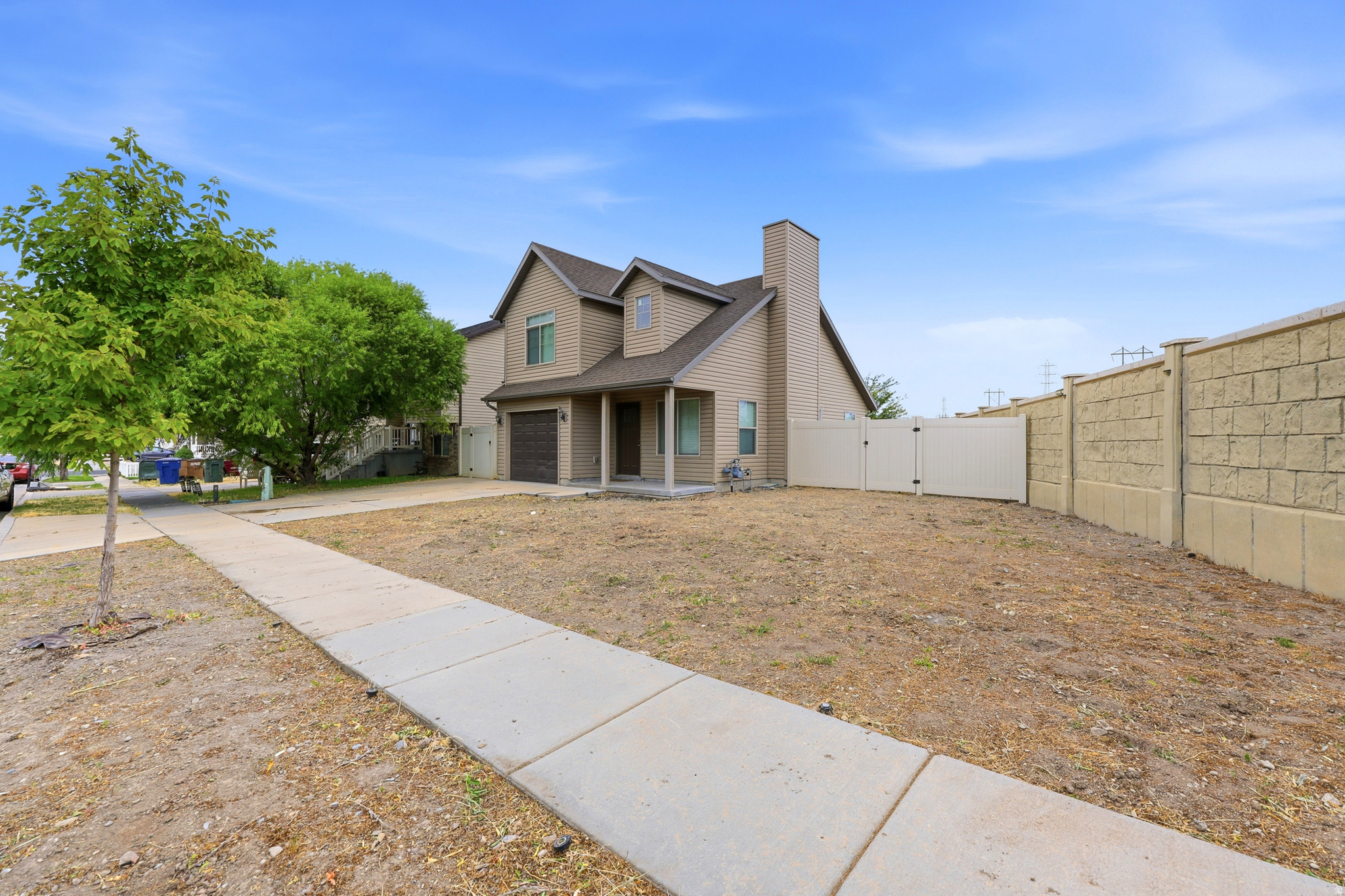 MONTGOMERY VILLA - Residential