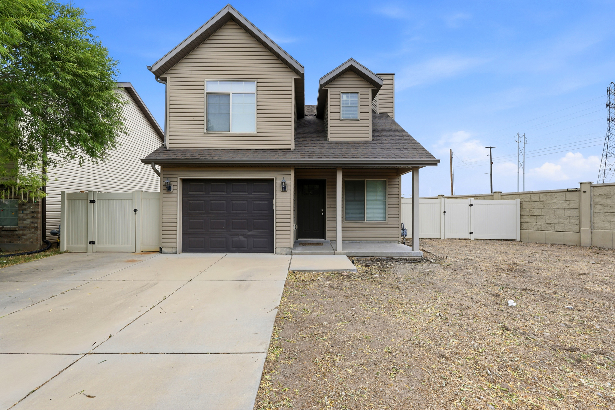 This move in ready home offers an inviting entrance with vaulted ceilings, daylight windows, gas fireplace, stainless-steel appliance package which includes a spacious refrigerator. The owner has also agreed to leave the washer and dryer for an easy move-in experience.  Enjoy a built-in, 1 car garage with room for storage. Don't forget to bring your dog.  Located close to downtown and the airport. This home is located within walking distance to Edison Elementary and Sherwood Park. Call for your private showing today!