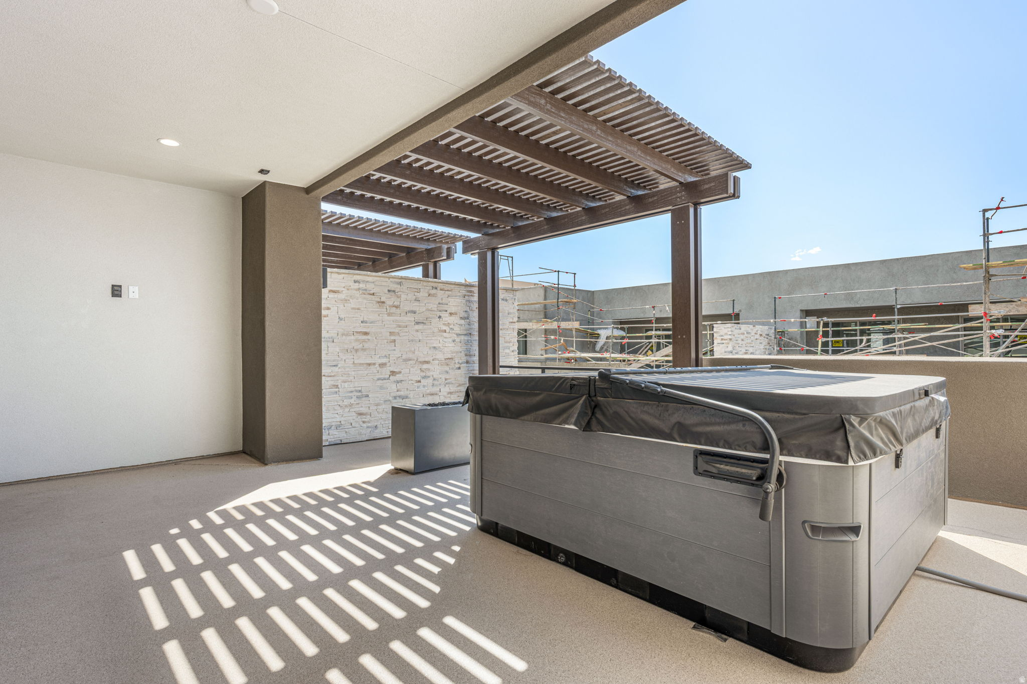 ATKINVILLE TOWNHOMES AT DESERT COLOR - Residential