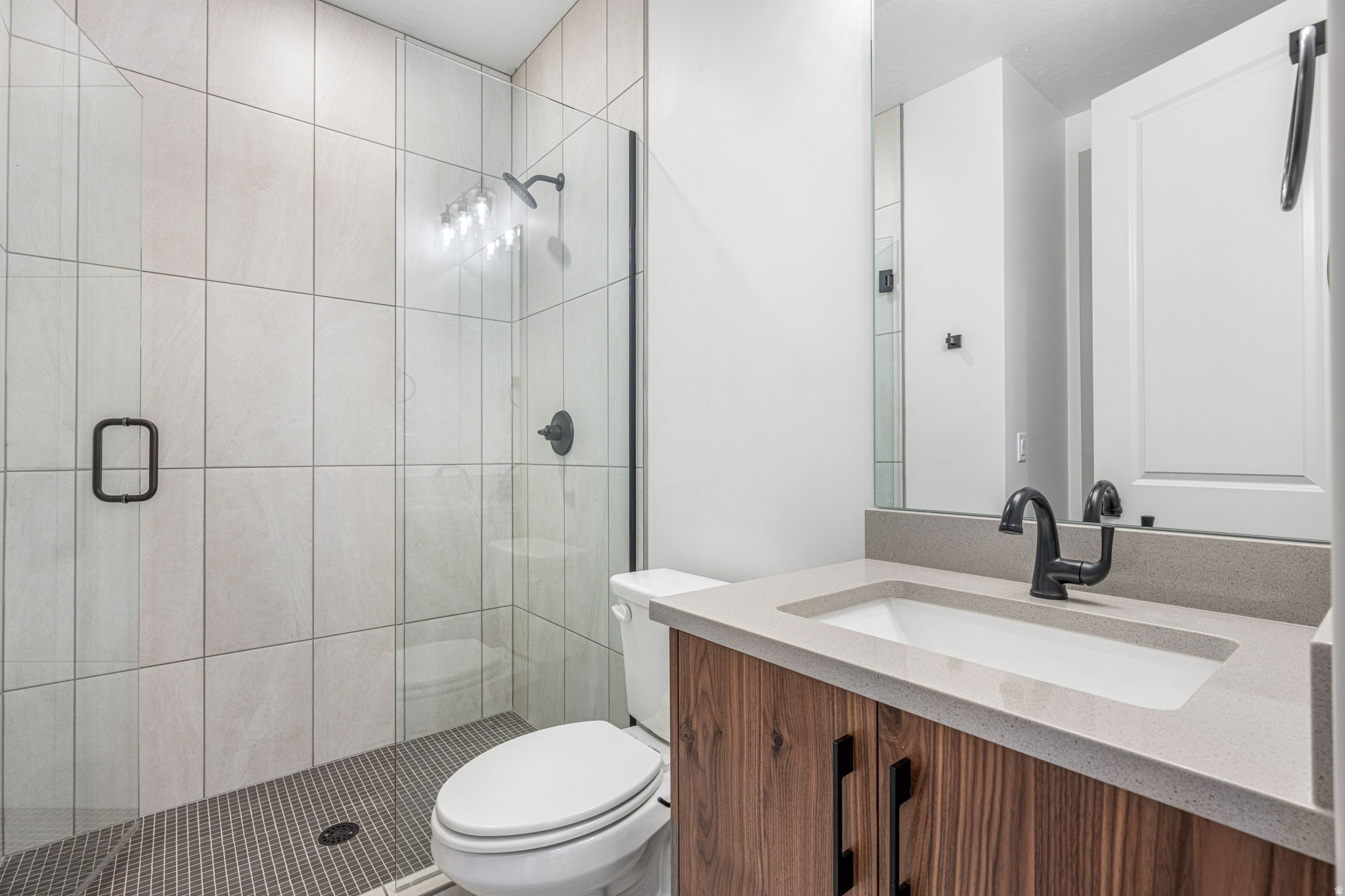 ATKINVILLE TOWNHOMES AT DESERT COLOR - Residential