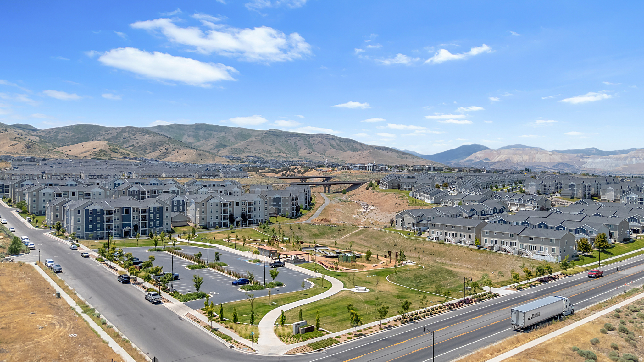 SADDLEBROOK - Residential