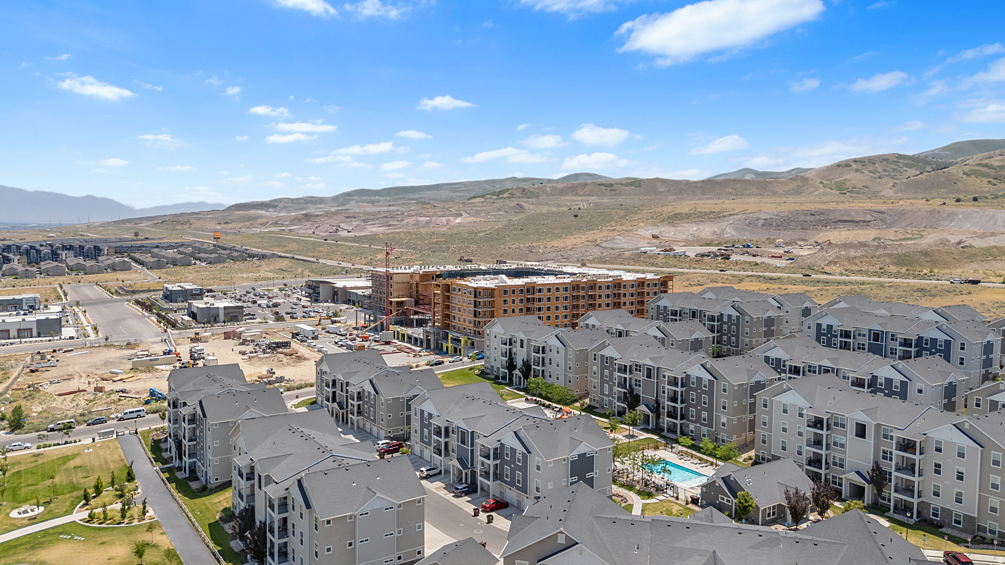 SADDLEBROOK - Residential