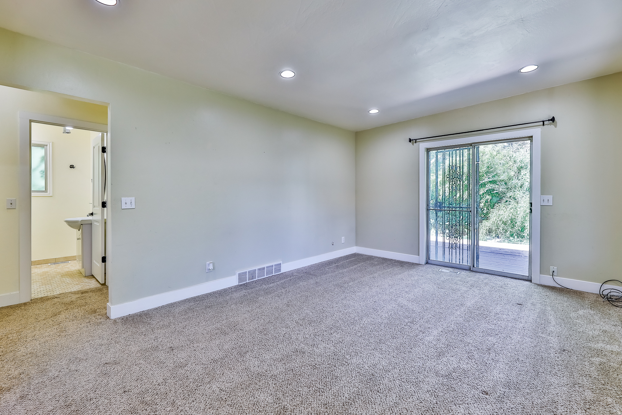 WHITAKER - Residential
