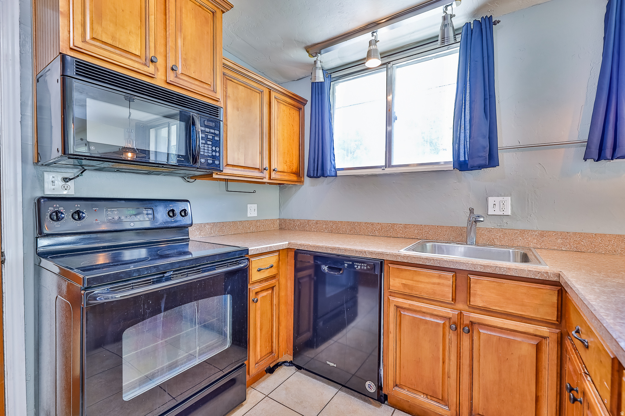 WHITAKER - Residential