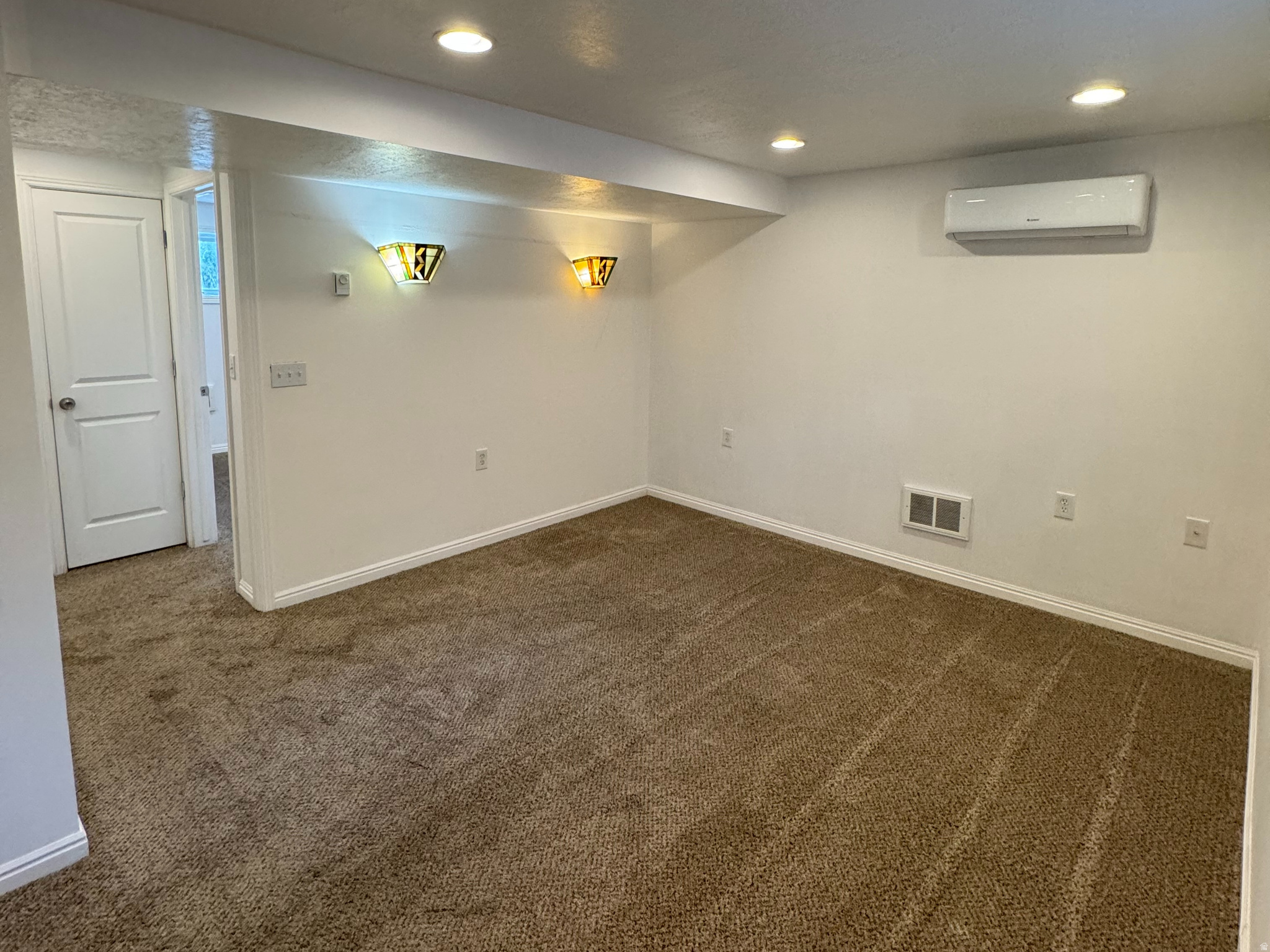 WHITAKER - Residential