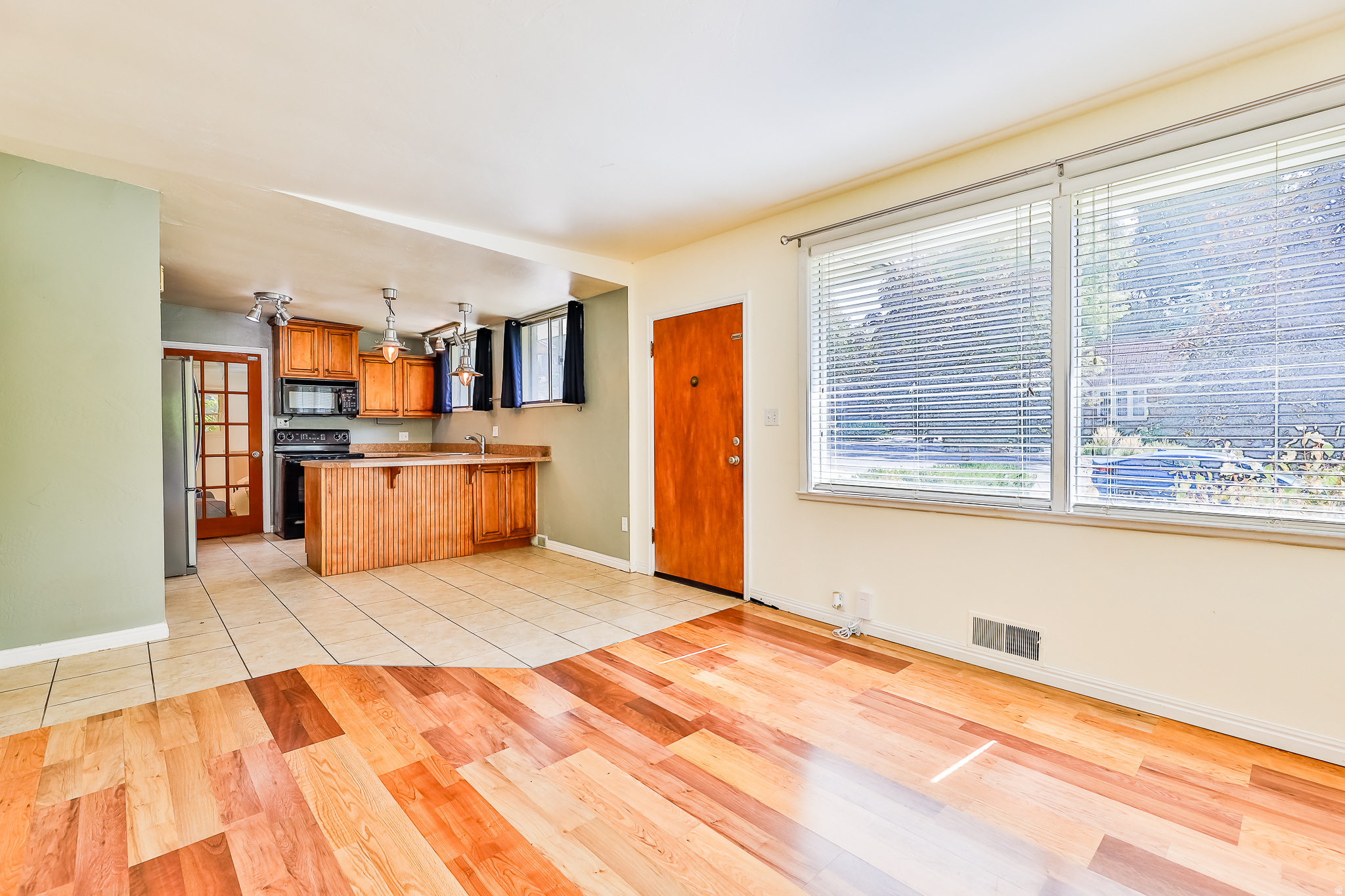 WHITAKER - Residential