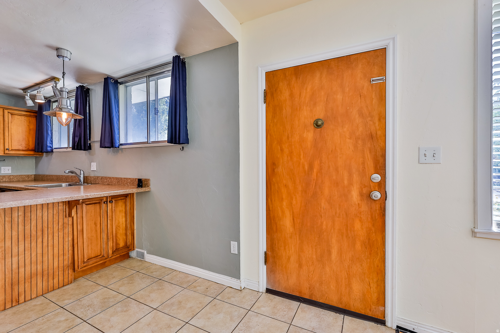 WHITAKER - Residential