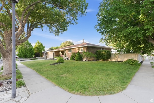 WOODHAVE VILLAGE #5 - Residential