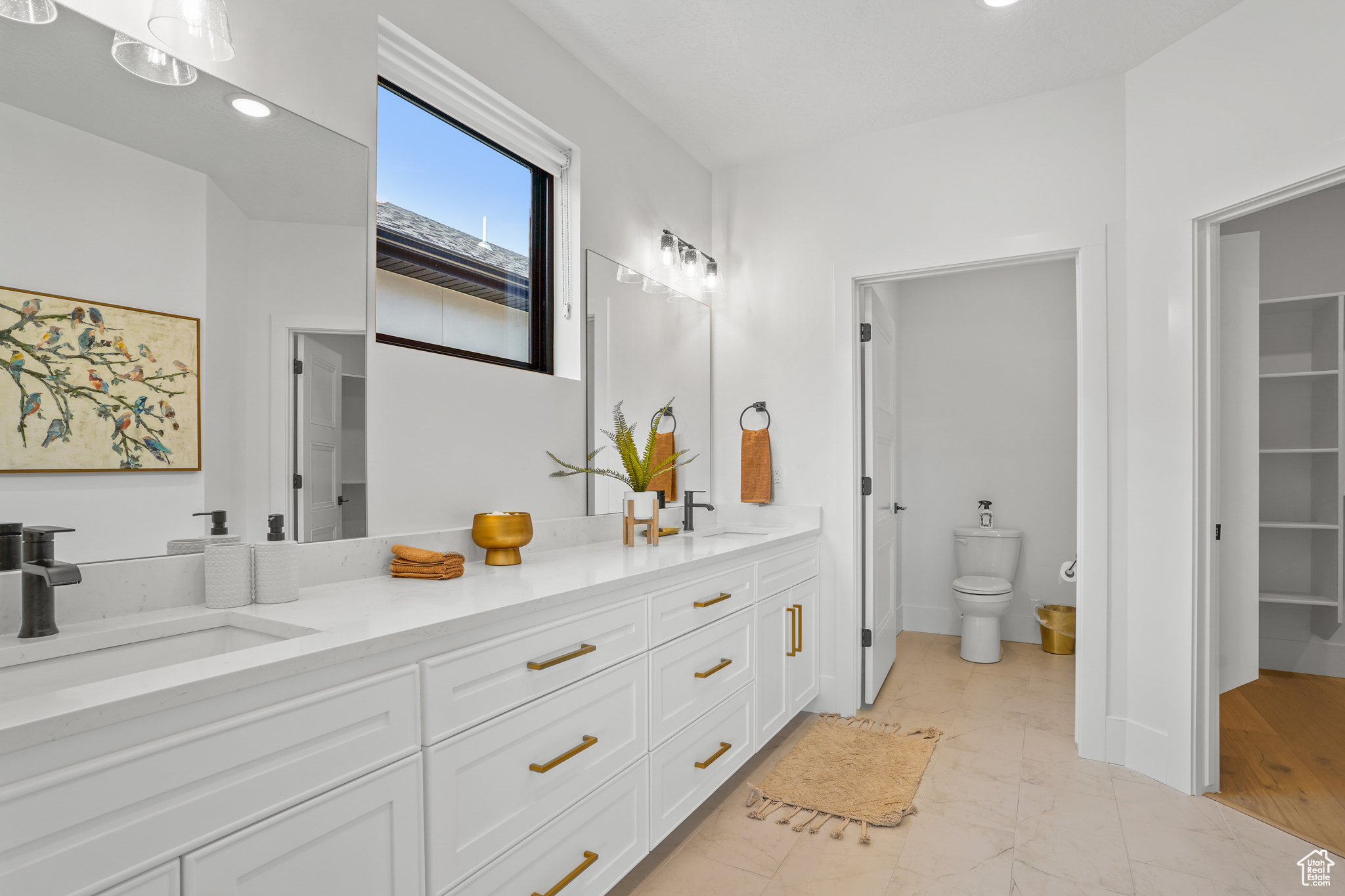 SUNNRISE RANCH - Residential