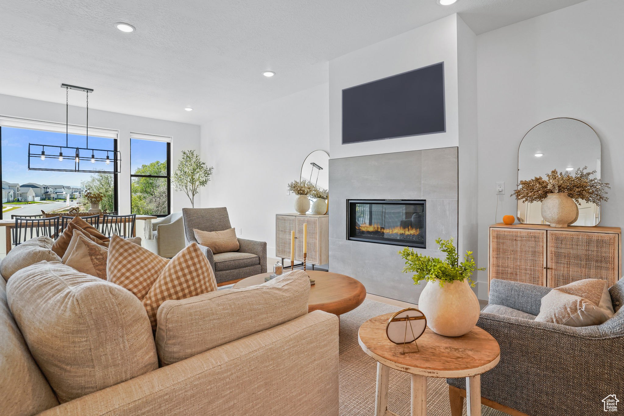 SUNNRISE RANCH - Residential