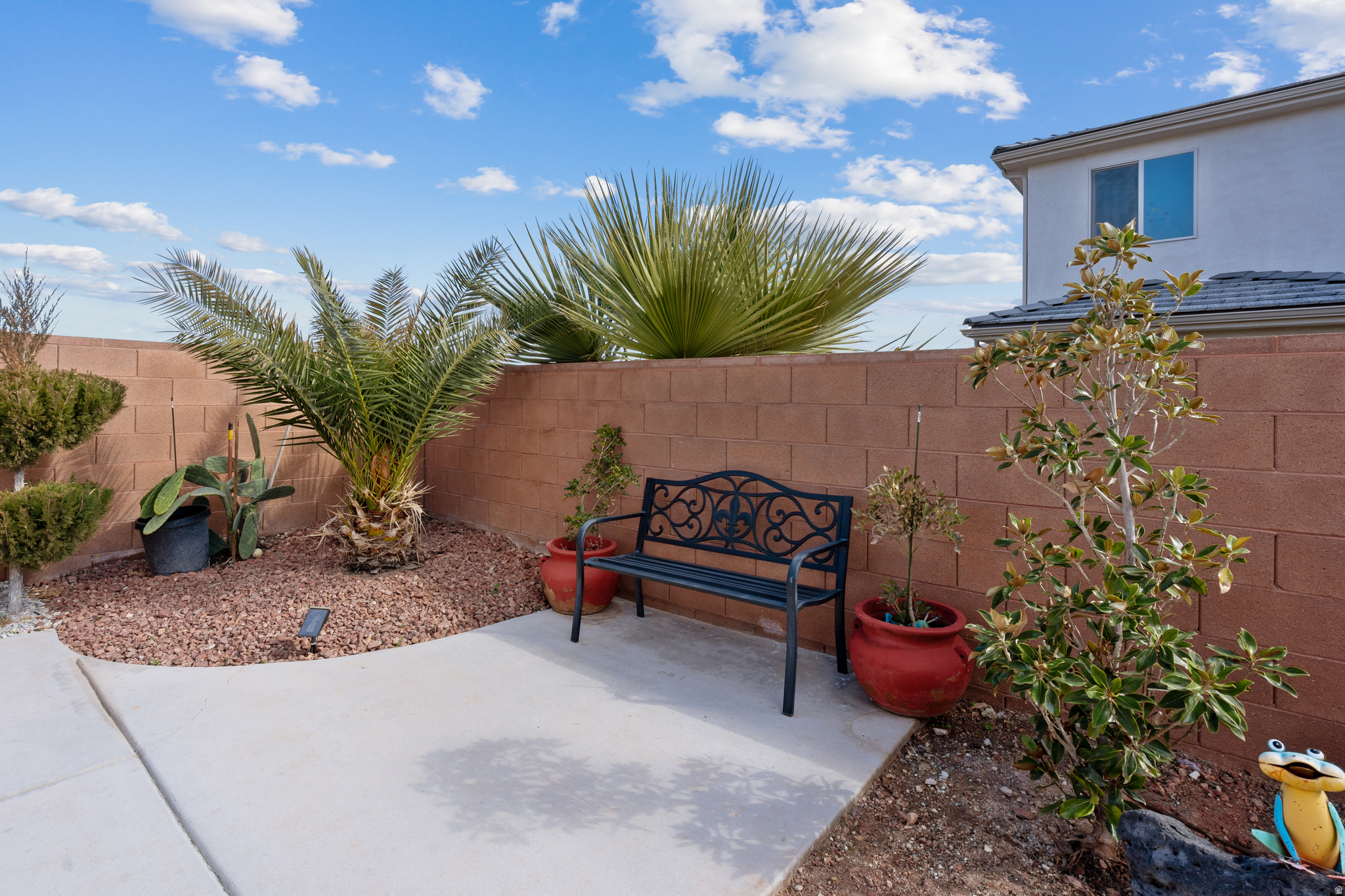 SAGE CANYON PH 6 - Residential