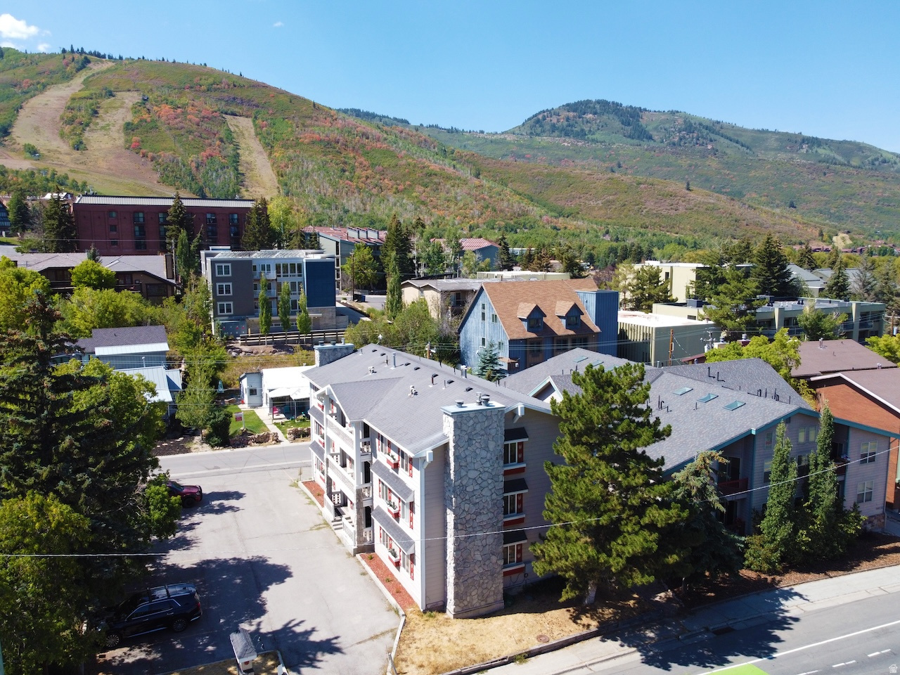ALPENHOF CONDO - Residential