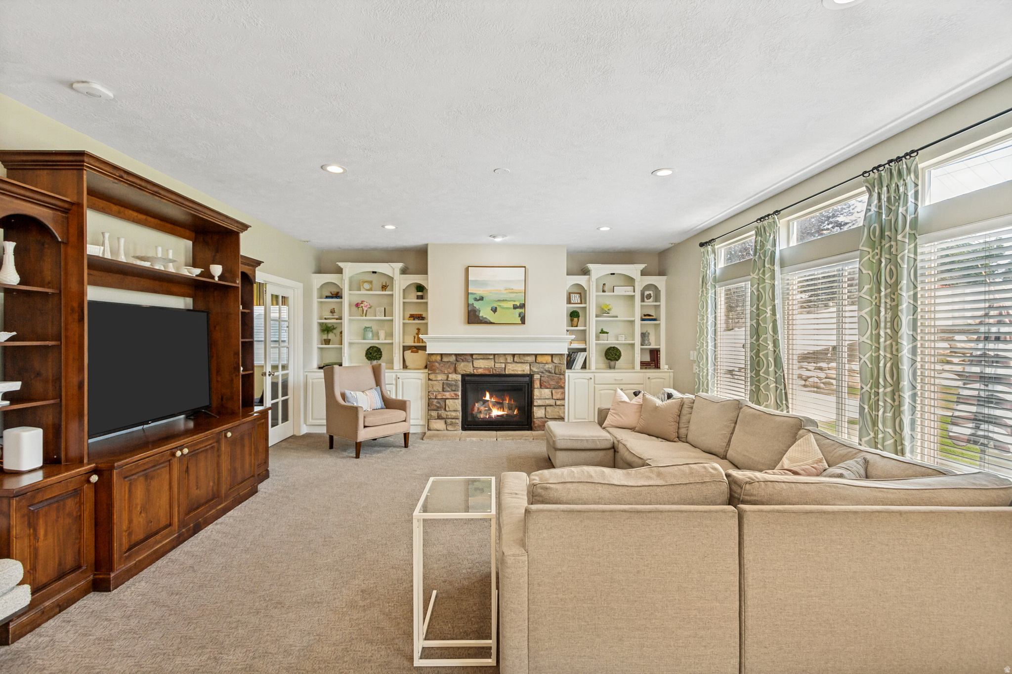 THE ESTATES AT BURR ORCHARDS - Residential