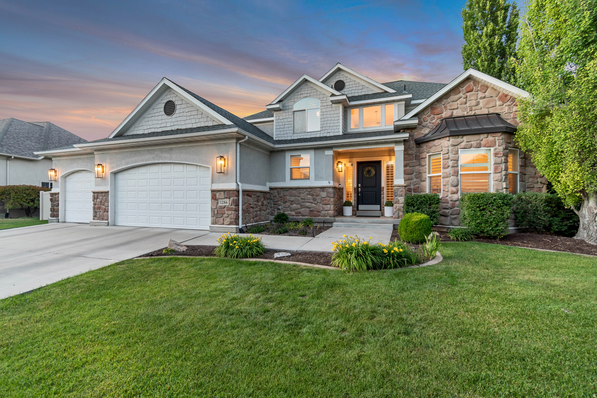 THE ESTATES AT BURR ORCHARDS - Residential