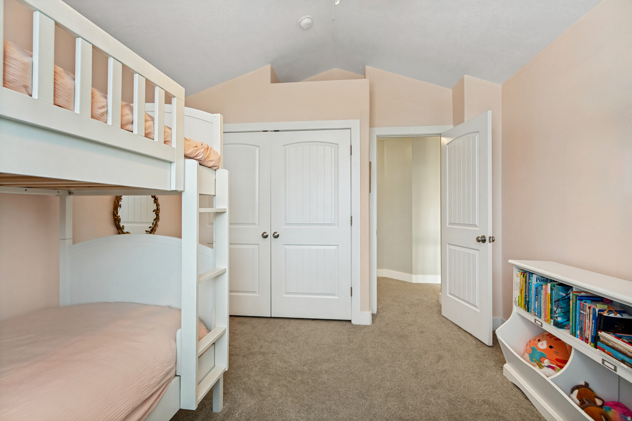 THE ESTATES AT BURR ORCHARDS - Residential
