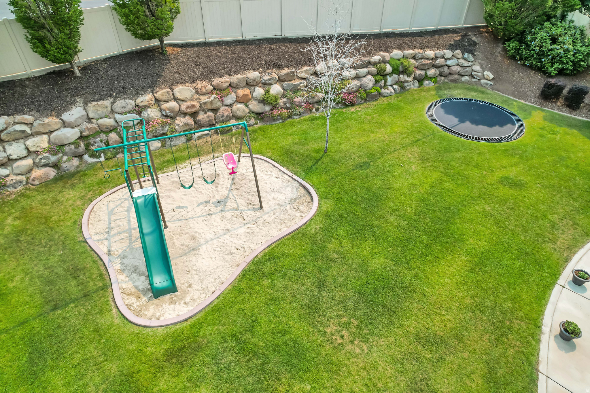 THE ESTATES AT BURR ORCHARDS - Residential